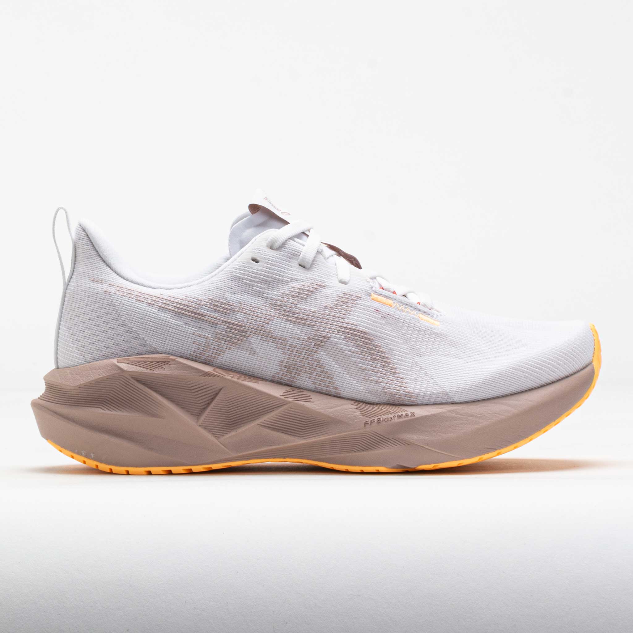 ASICS Novablast 5 Women's White/Fawn – Holabird Sports