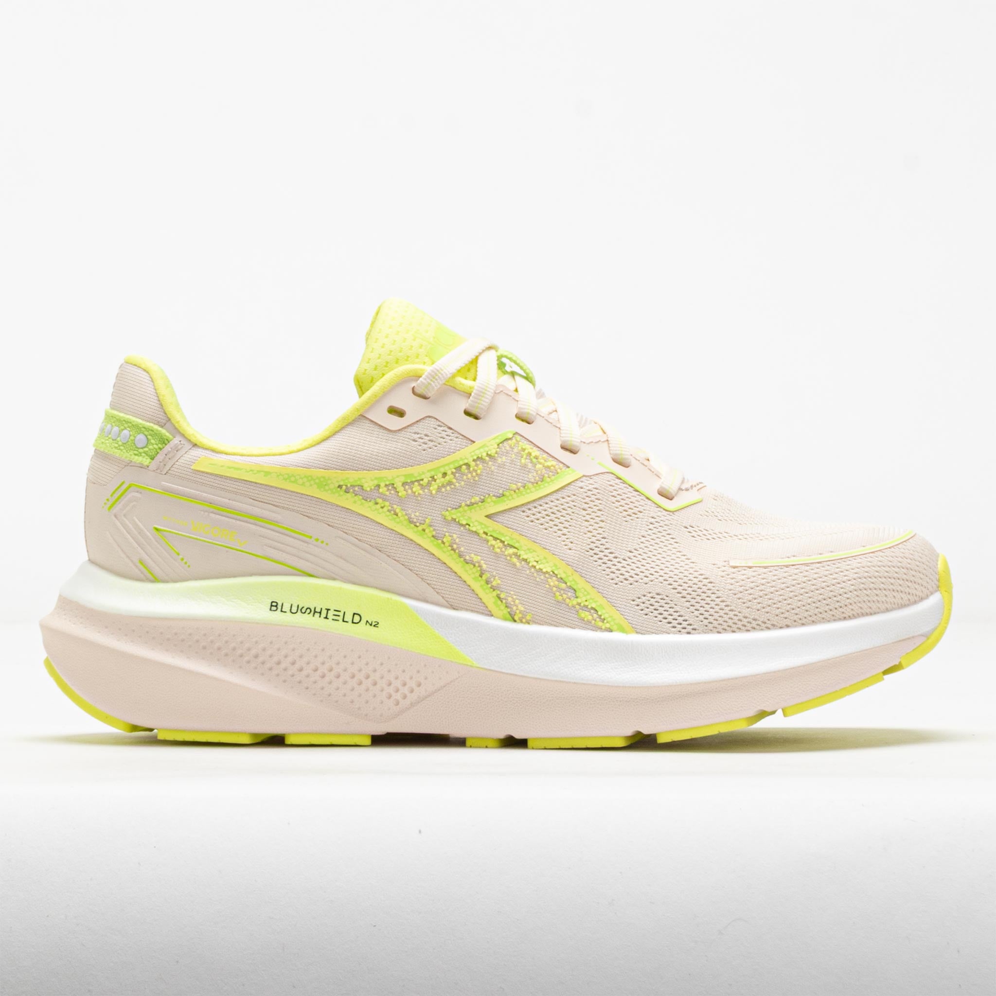 Diadora Mythos Blushield Vigore V Women's Buttercream/Minced
