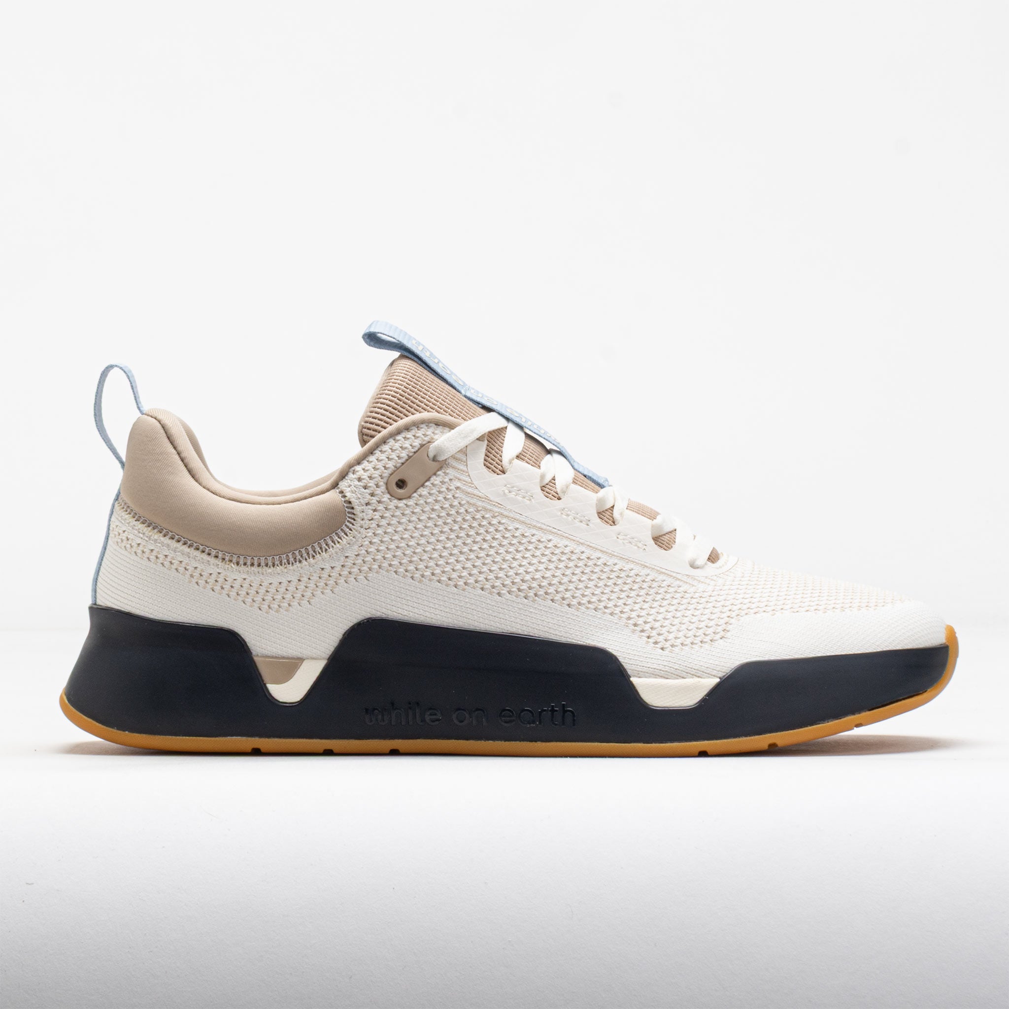 while on earth Move Trainer Unisex Wheat/Midnight