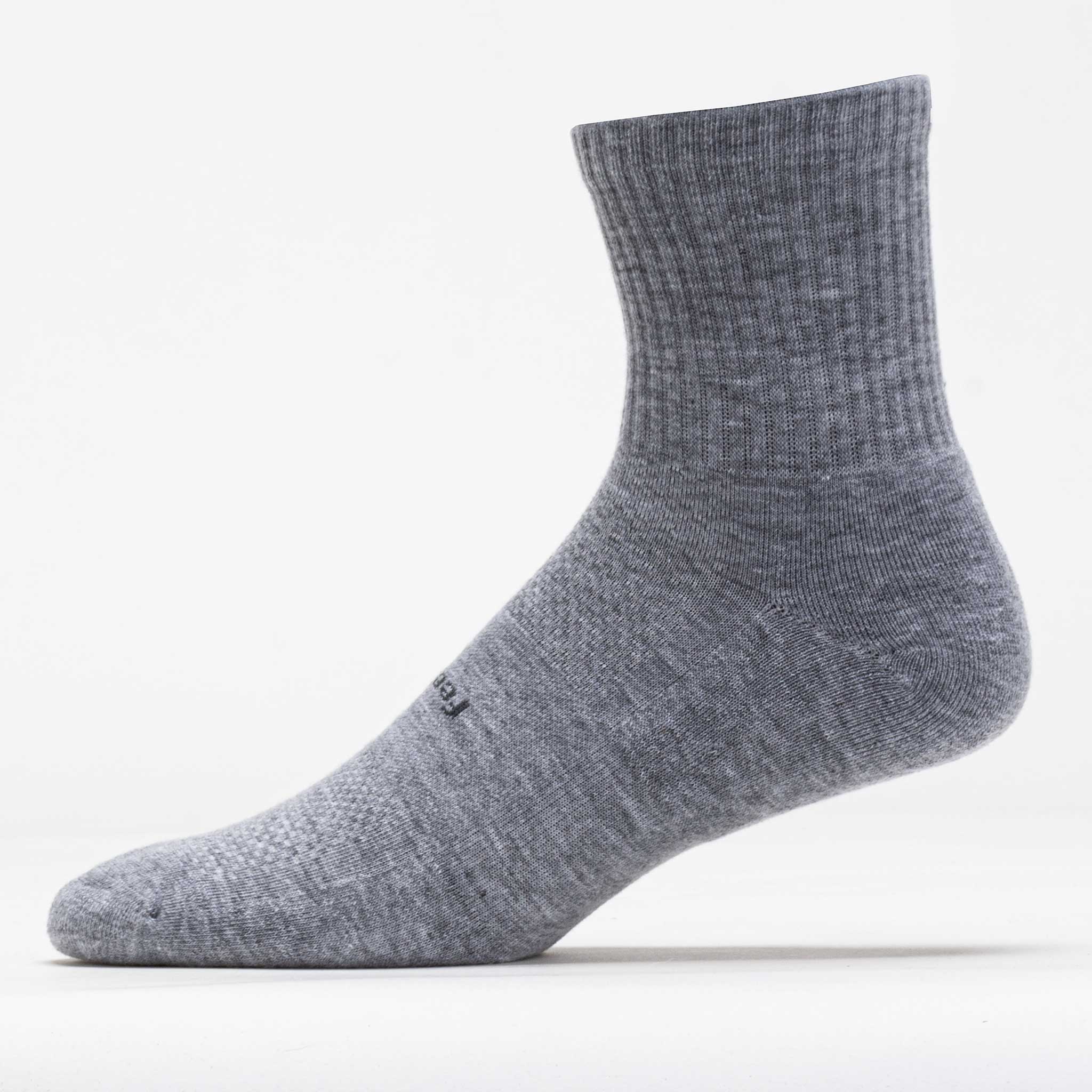 Feetures High Performance Max Cushion Quarter Tall Sock