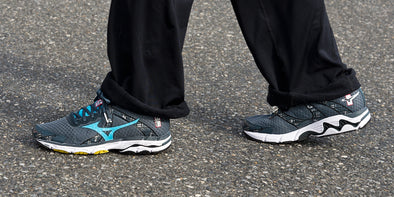 Mizuno Wave Inspire 10 Review: Amazingly Lightweight & Cushioned for a Stability Shoe