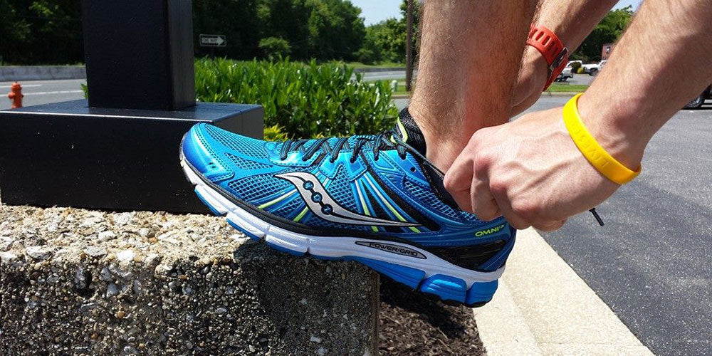 Saucony Omni 13 Running Shoe Overview & Video