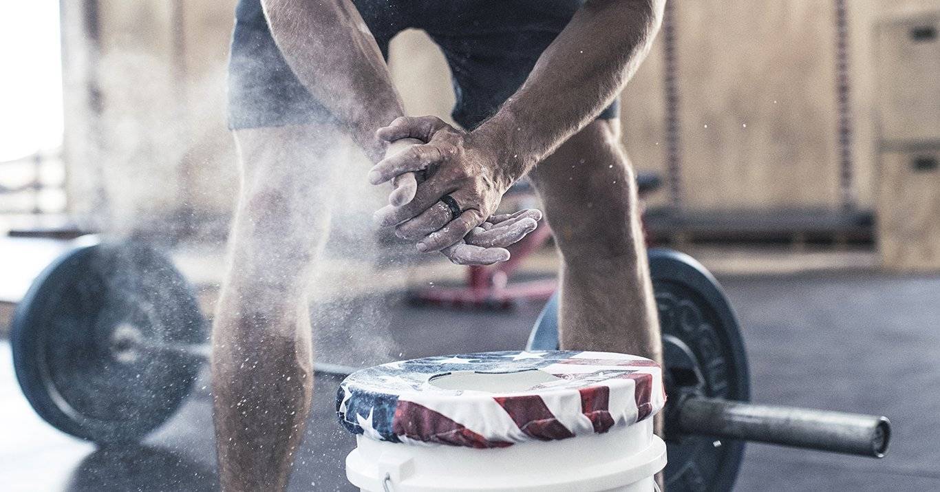 Why You Shouldn't Wear Your Wedding Ring to the Gym