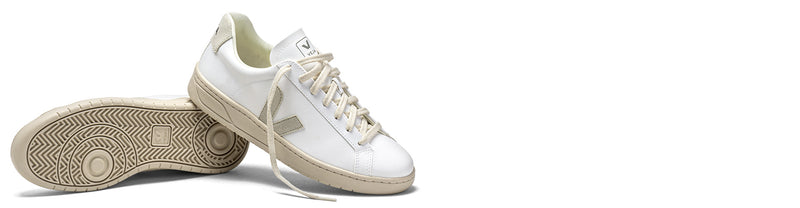 veja lifestyle sneakers urca on white background
