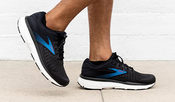 Brooks Dyad 11 Running Shoes