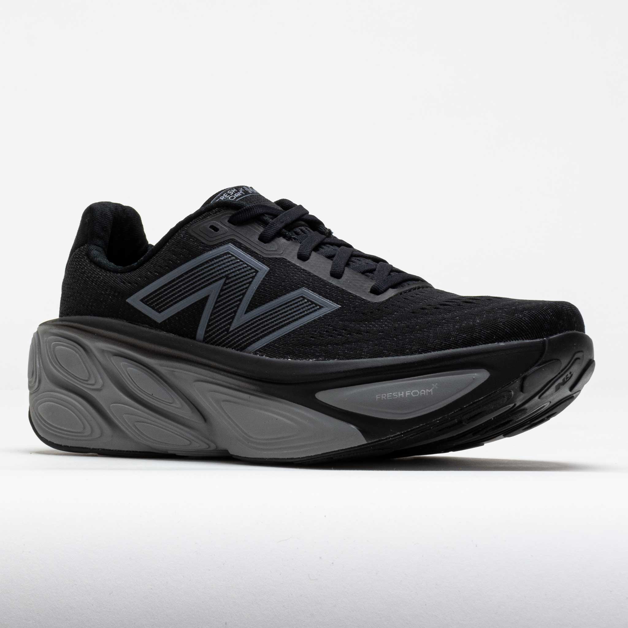 New Balance Fresh Foam X More v5 Men's Black/Linen/Silver Metallic