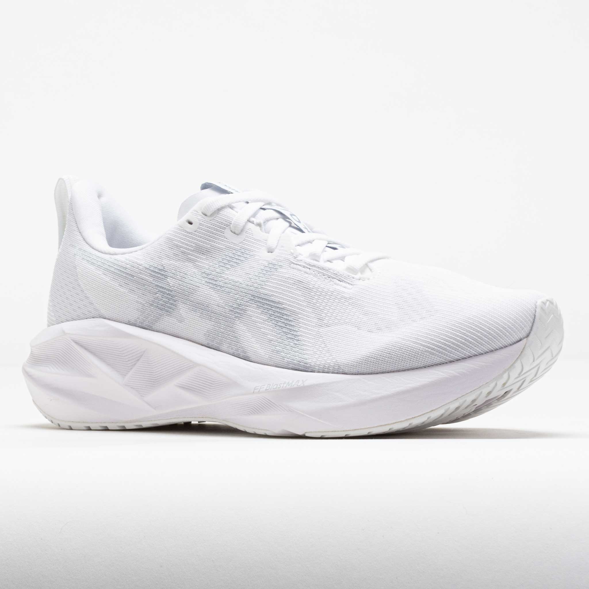 ASICS Novablast 5 Men's White/Piedmont Grey