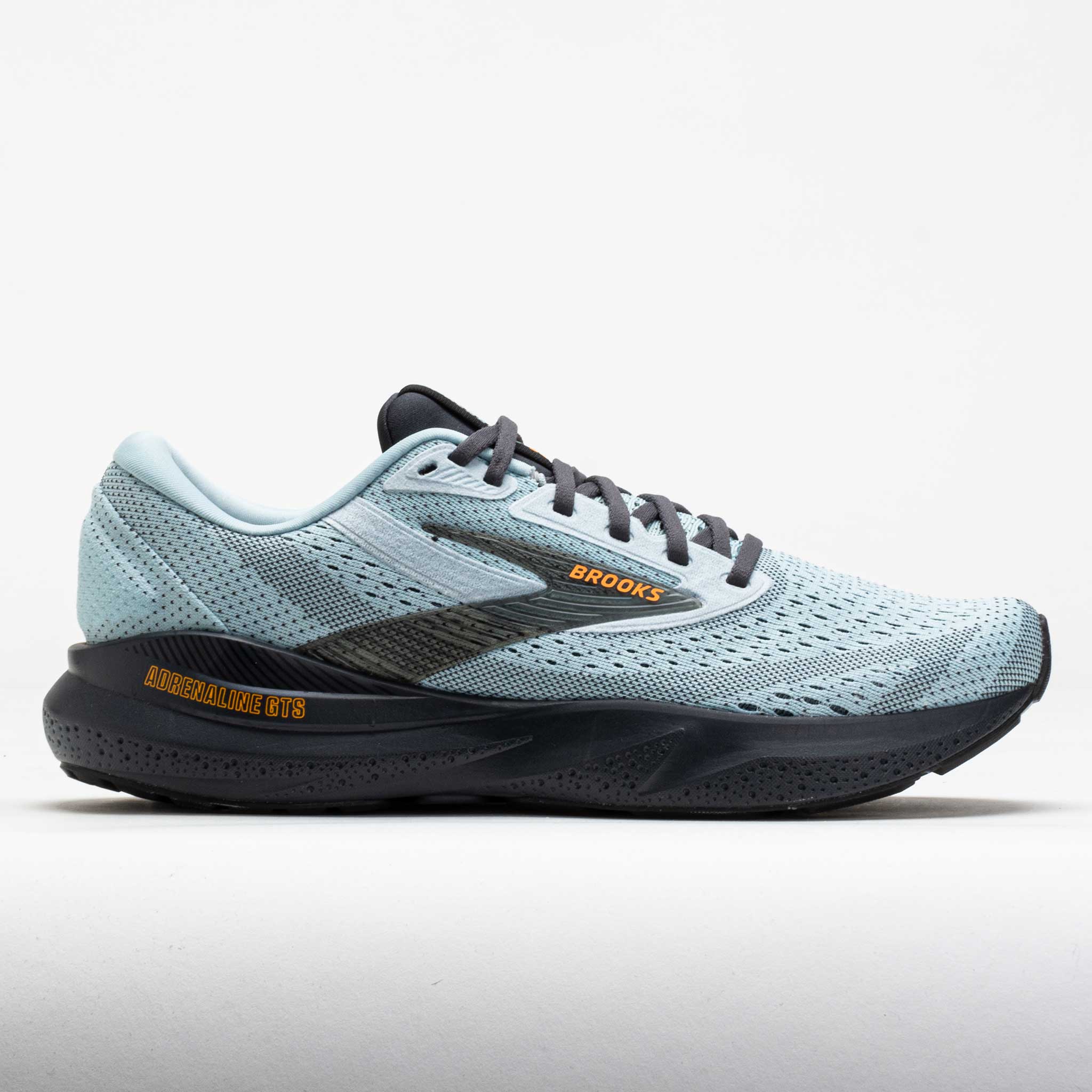 Brooks – Holabird Sports