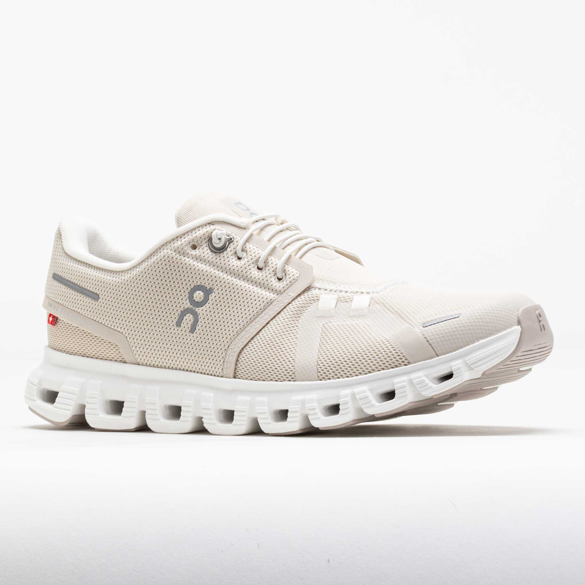 On Cloud 6 Women's Pearl/White