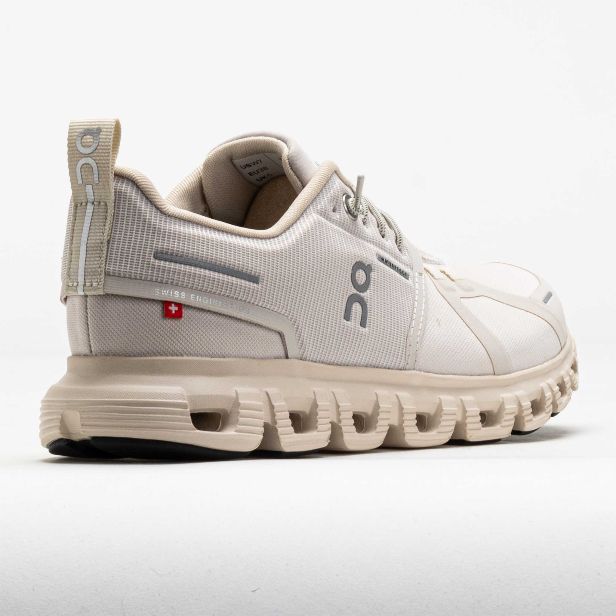 On Cloud 6 Waterproof Women's Pearl/Cream – Holabird Sports