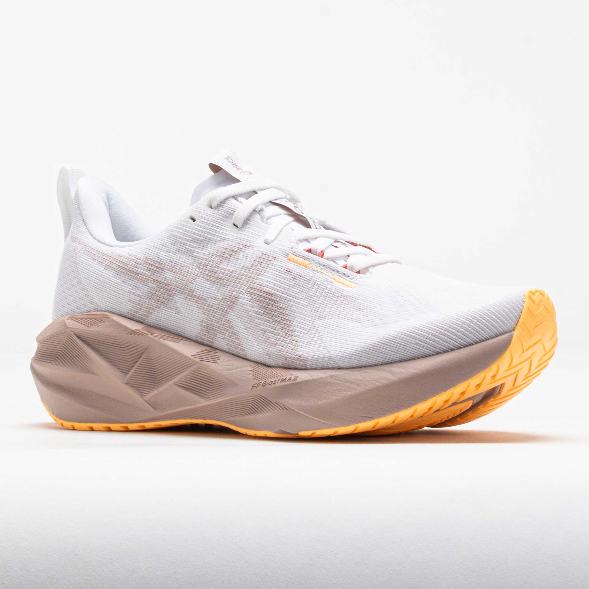 ASICS Novablast 5 Women's White/Fawn – Holabird Sports