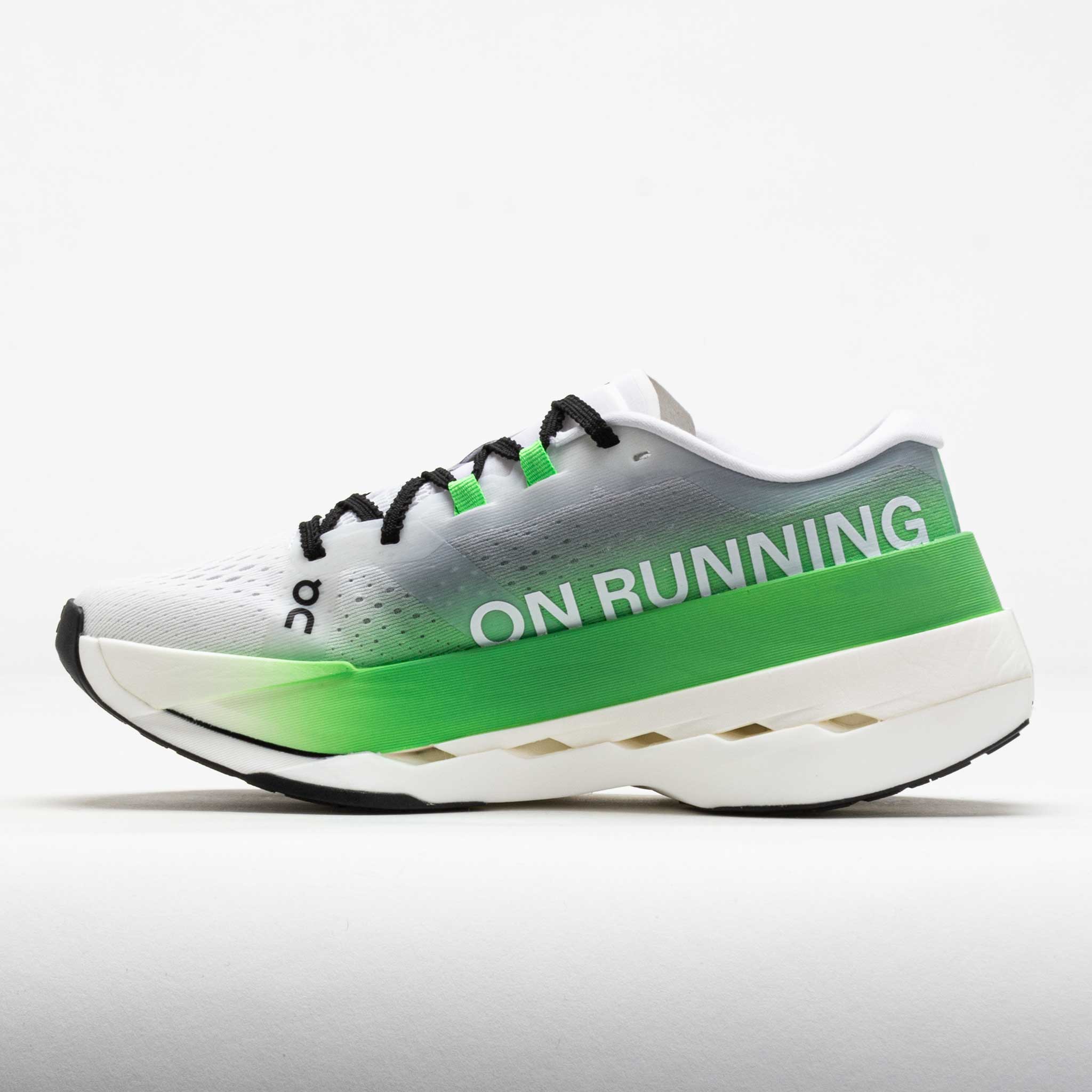 on Cloudboom 26.5 ホワイト/ブラック/グリーン On Running Cloudboom Echo 'White Black Green' 57.98995