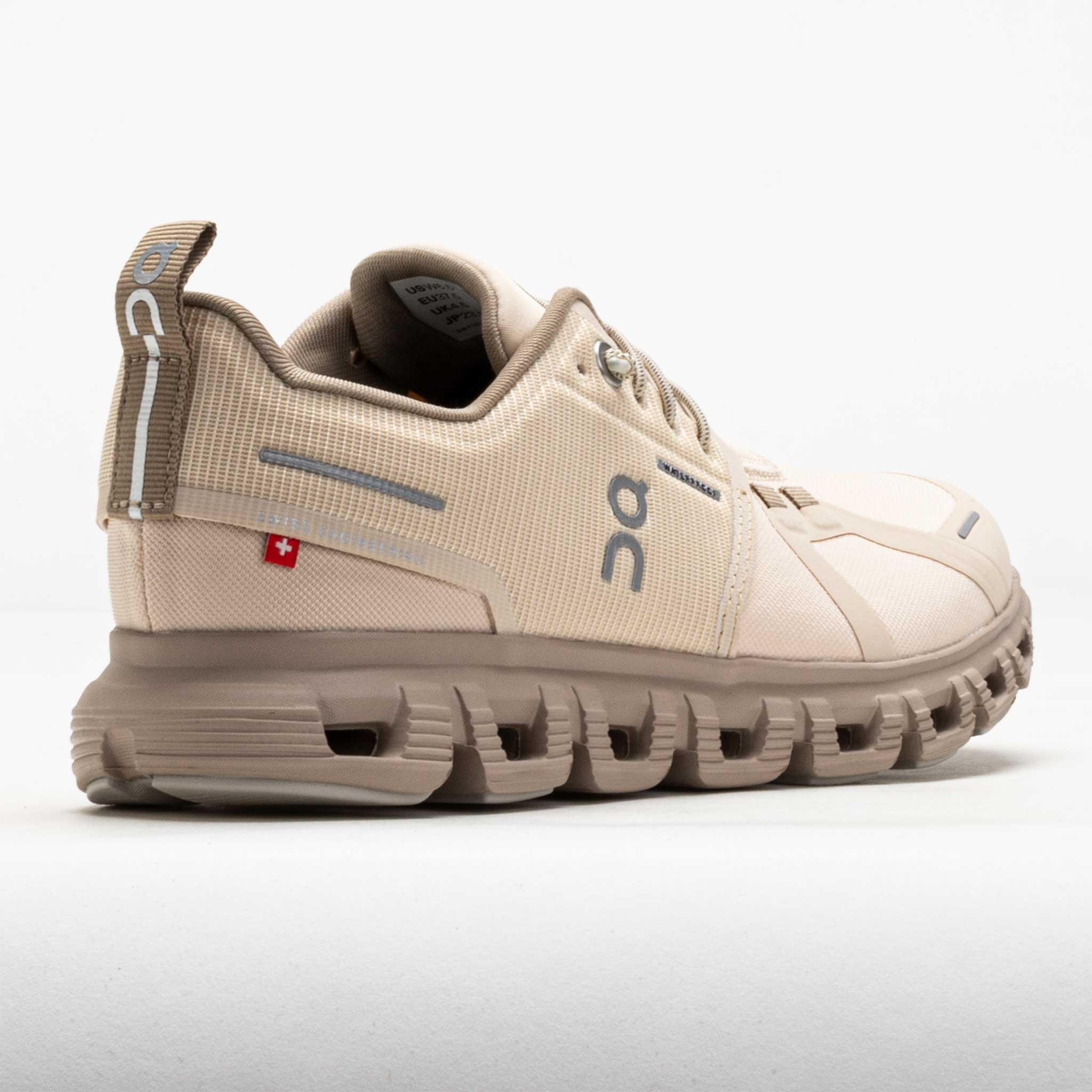 On Cloud 6 Waterproof Women's Sand/Desert – Holabird Sports