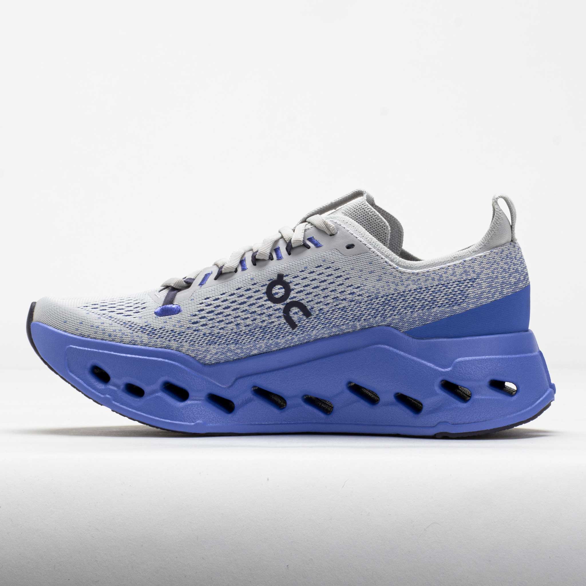 On Cloudsurfer Max Men's Wolf/Sailor – Holabird Sports