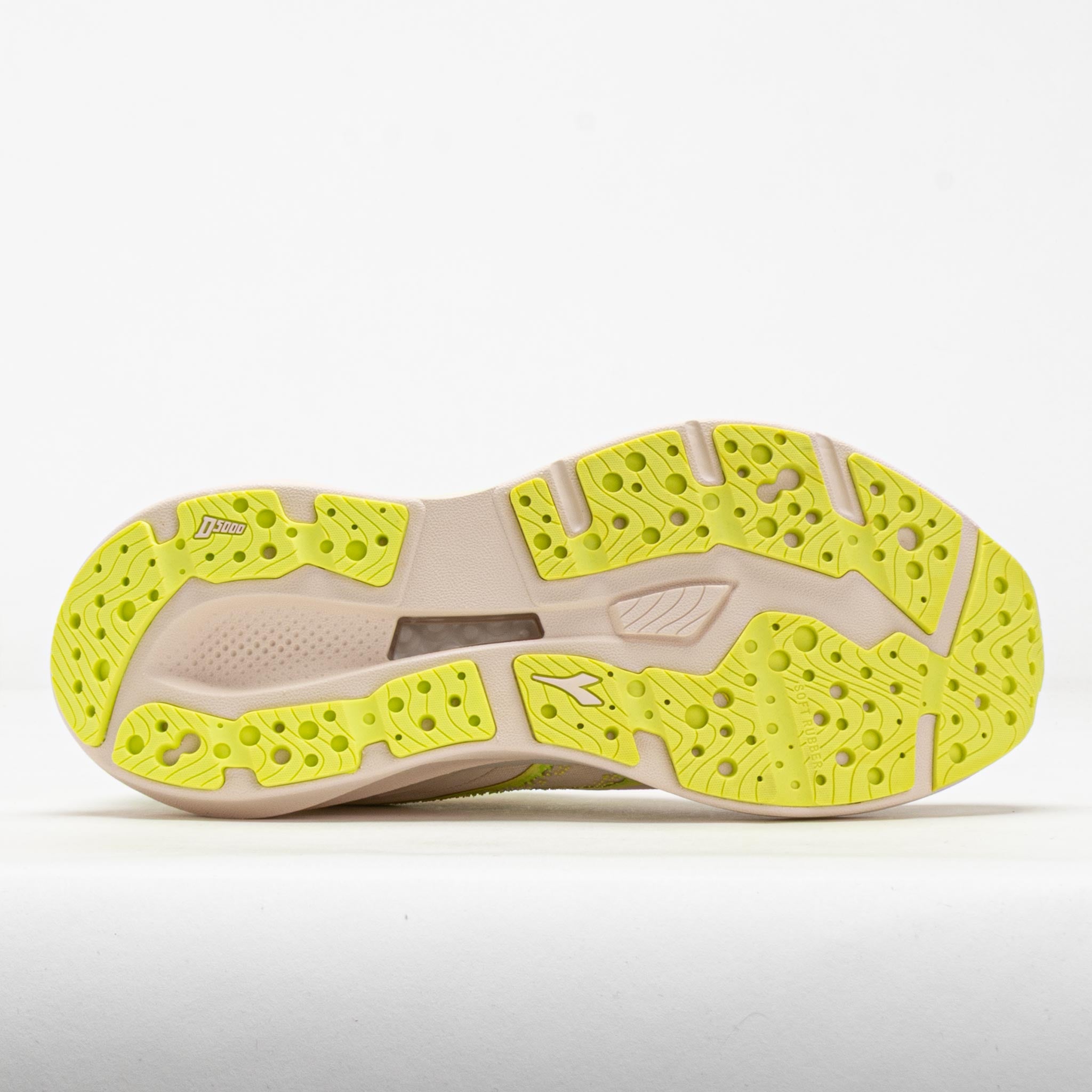 Diadora Mythos Blushield Vigore V Women's Buttercream/Minced