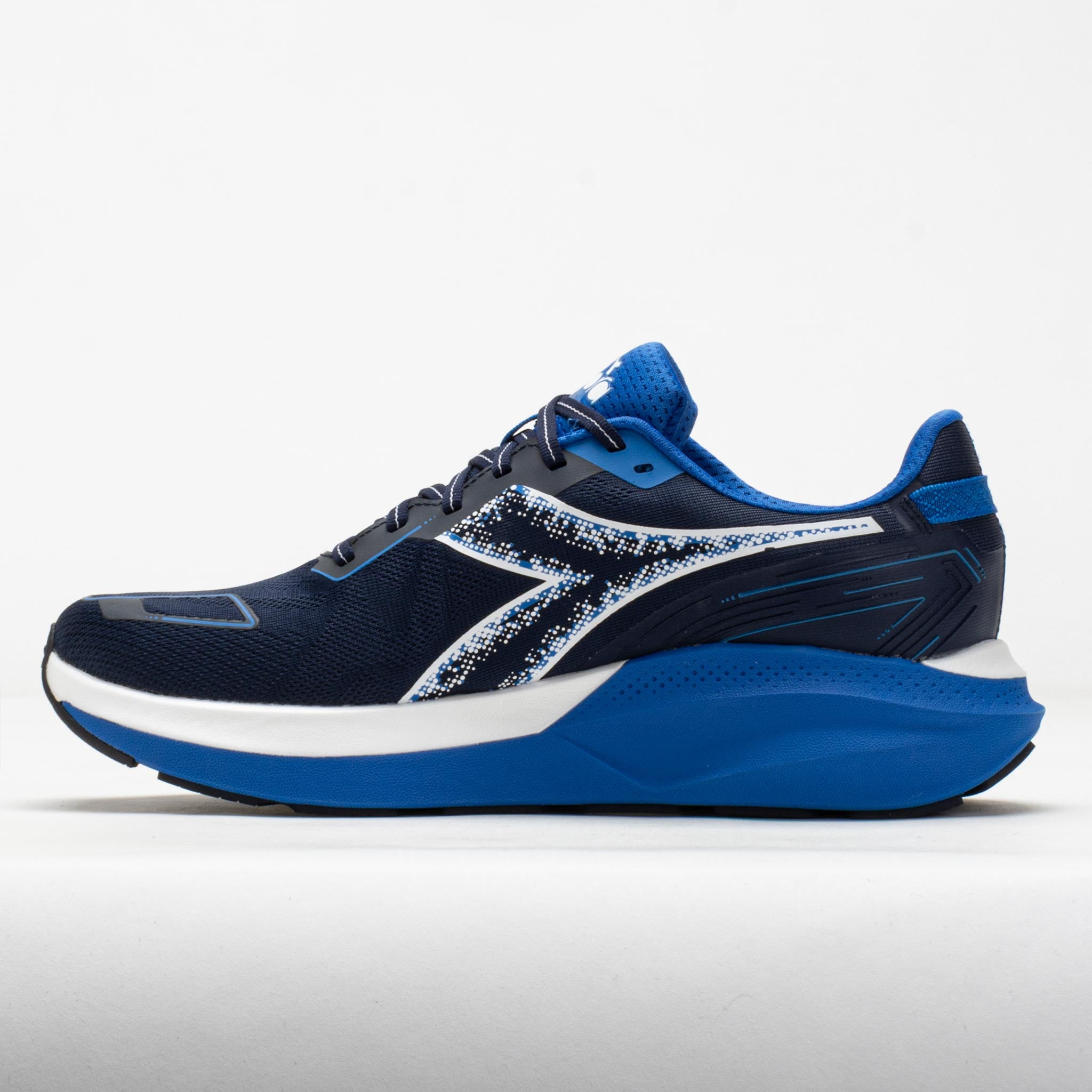 Diadora Mythos Blushield Vigore V Men's Blue Corsair/White