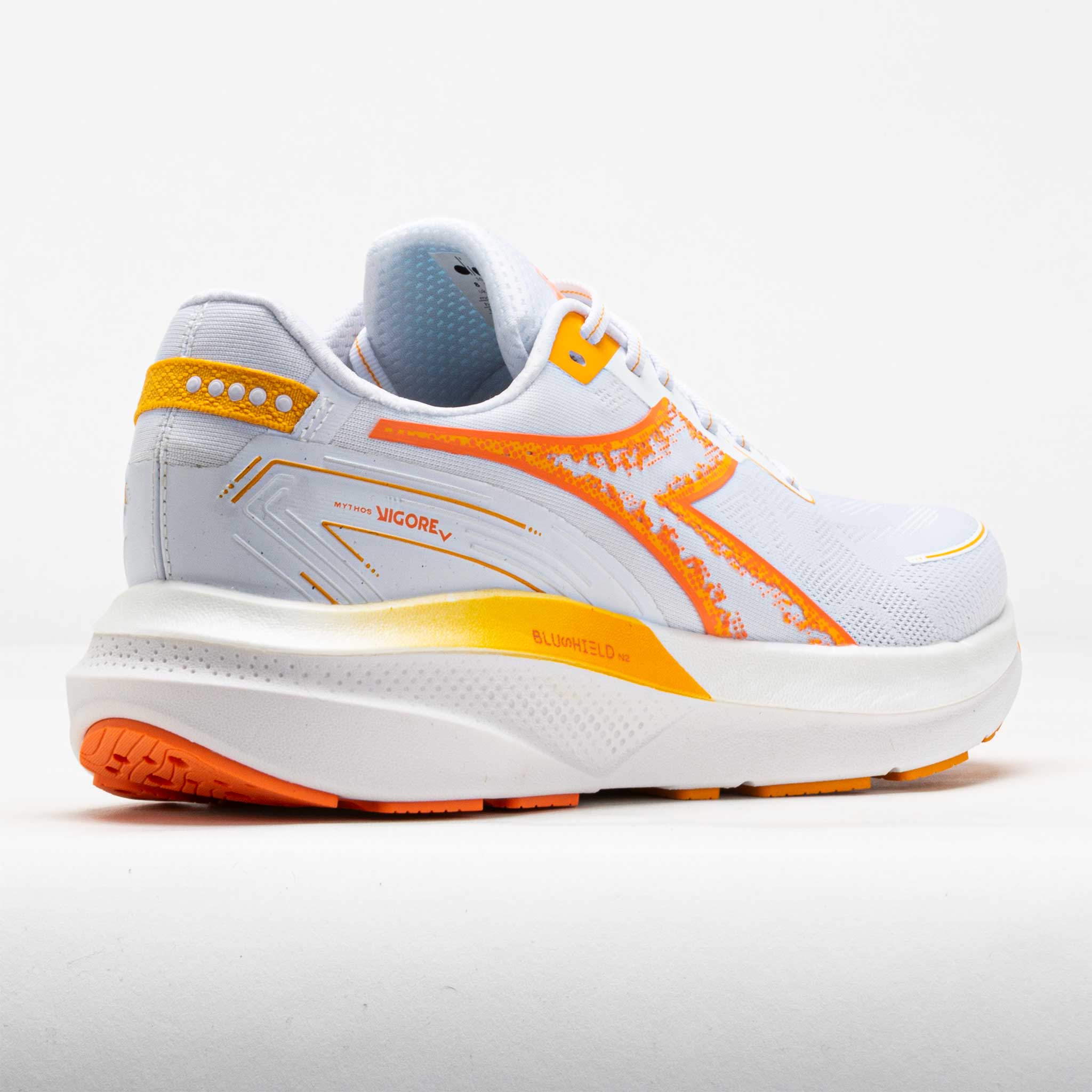 Diadora Mythos Blushield Vigore V Men's White/Nectarine