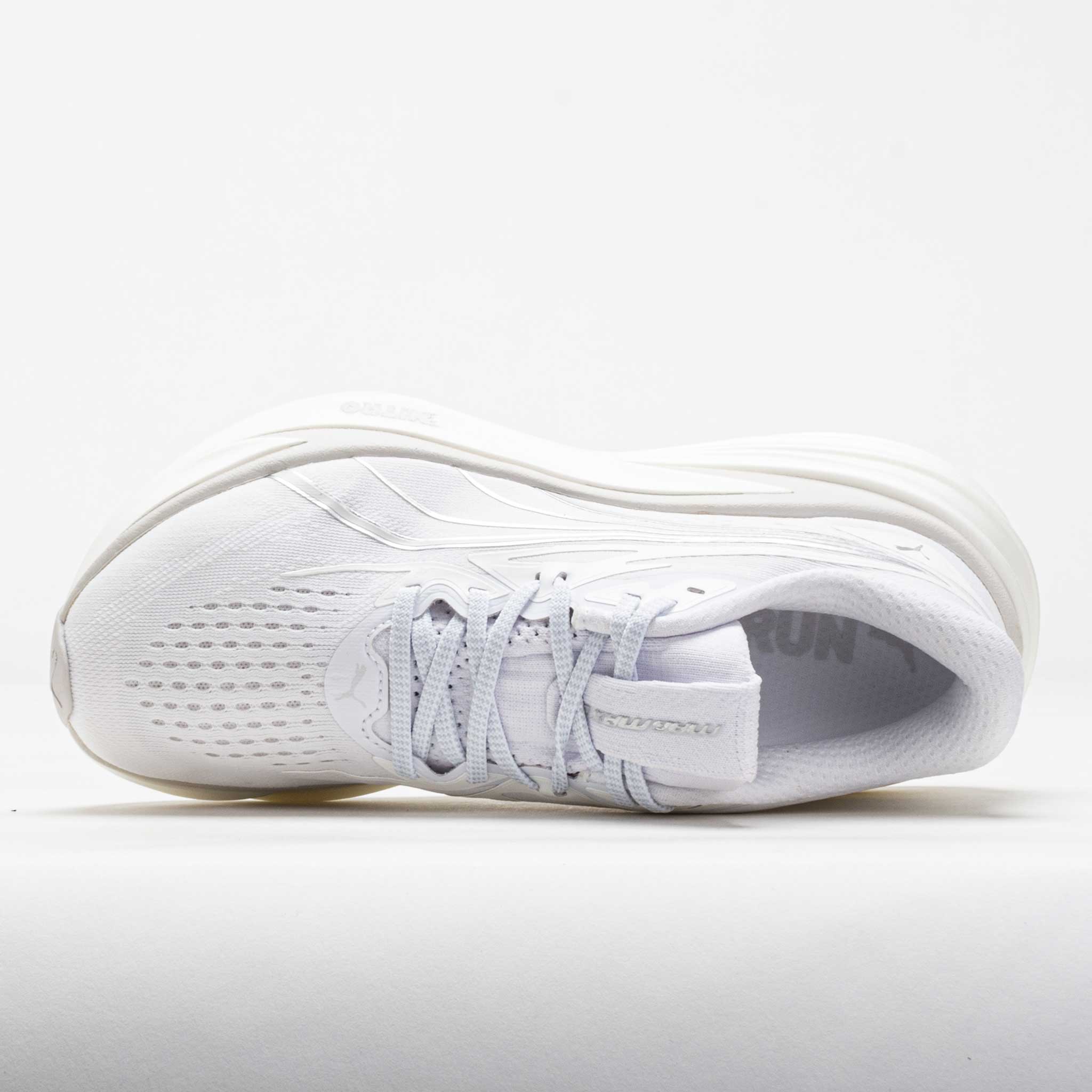Puma MagMax NITRO 2 Women's White/Silver – Holabird Sports