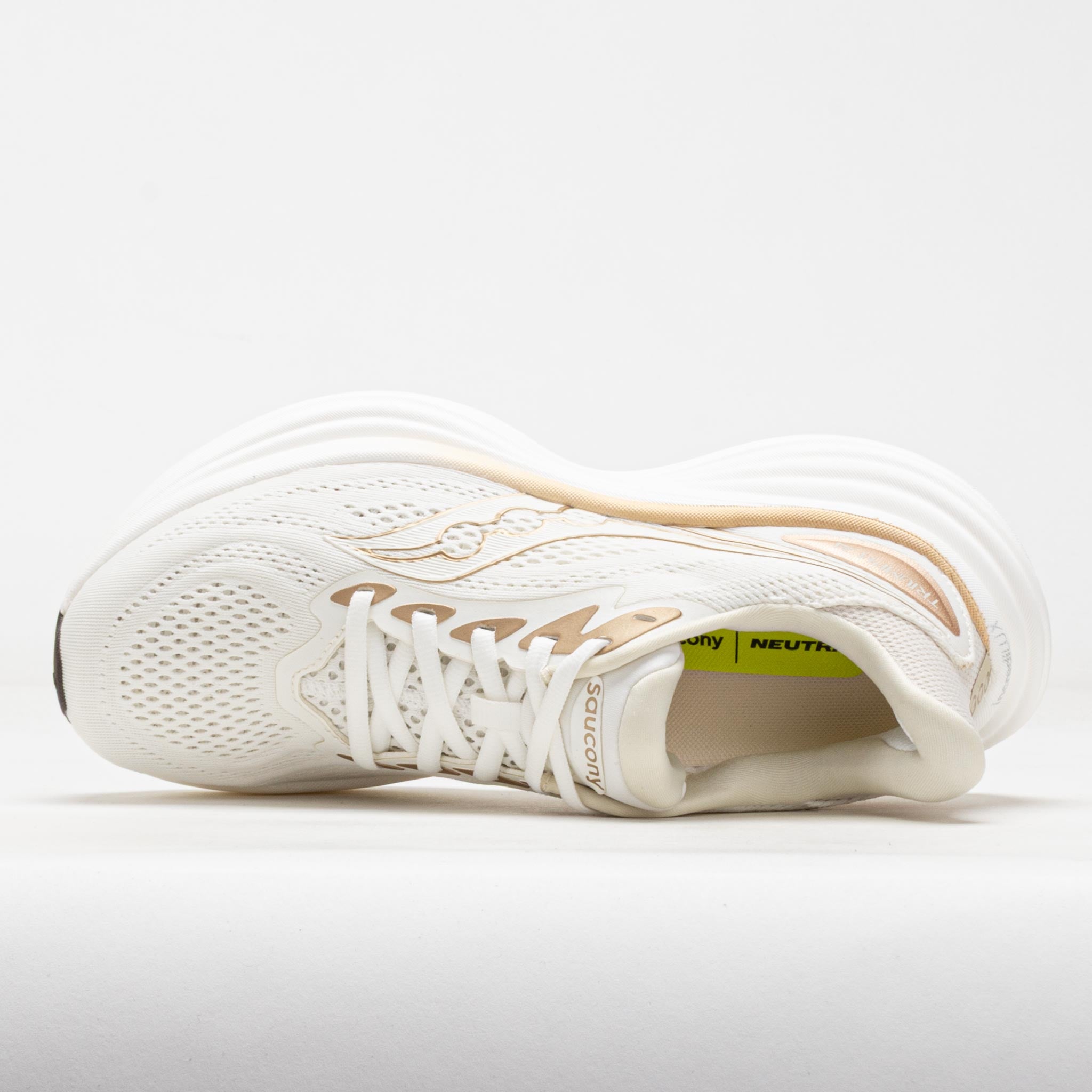 Saucony Triumph 24 Women's Ivory/Eggshell – Holabird Sports