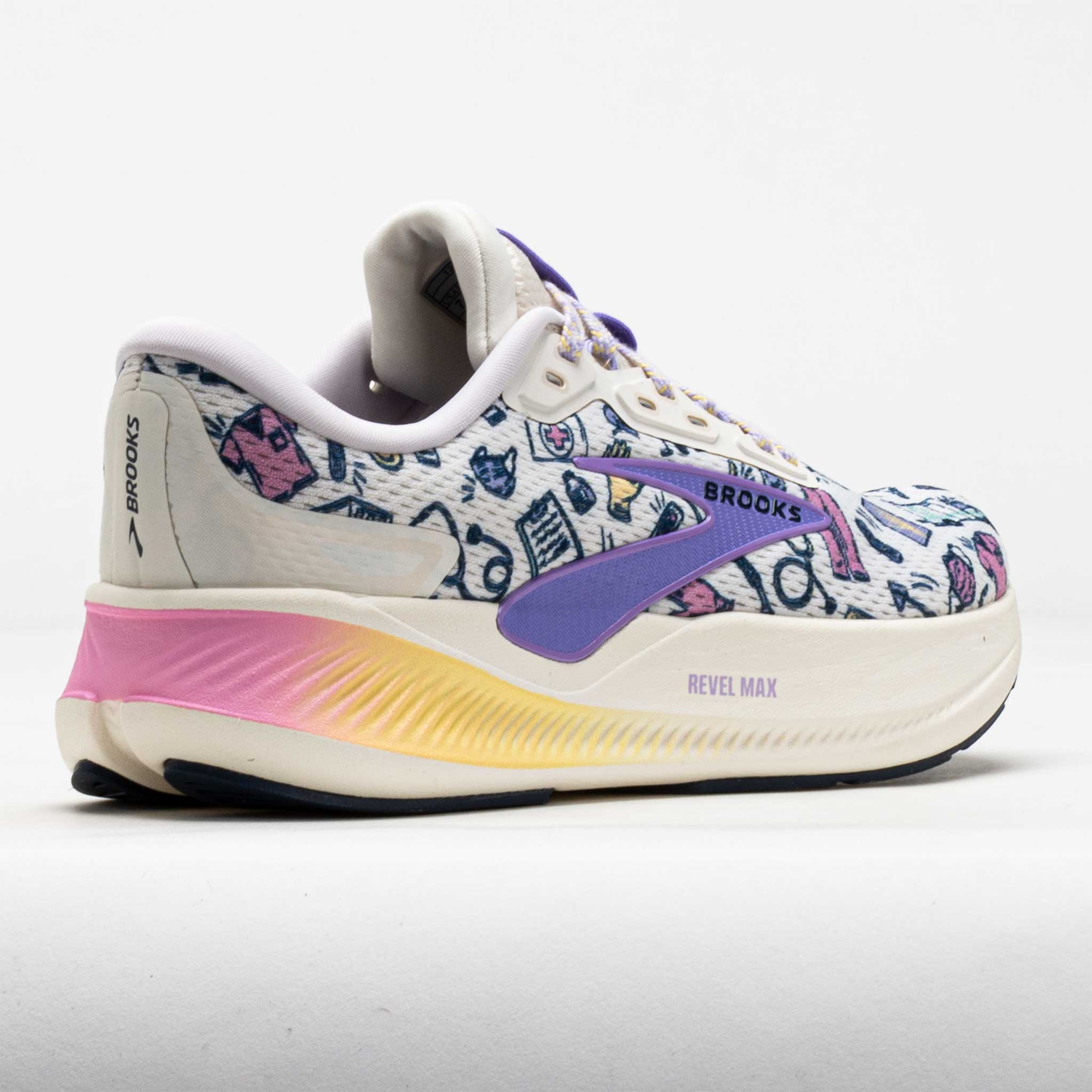 Brooks Revel Max Women's Heroes Collection