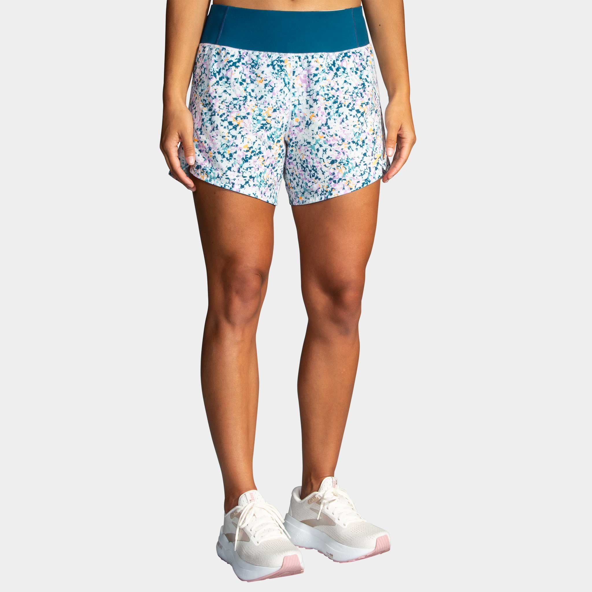 Brooks Chaser 5" Shorts Women's