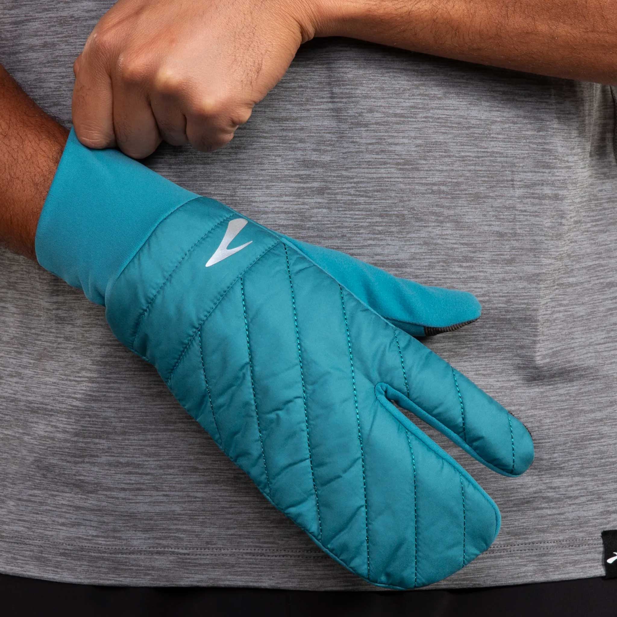 Brooks Shield Lobster Gloves 2.0