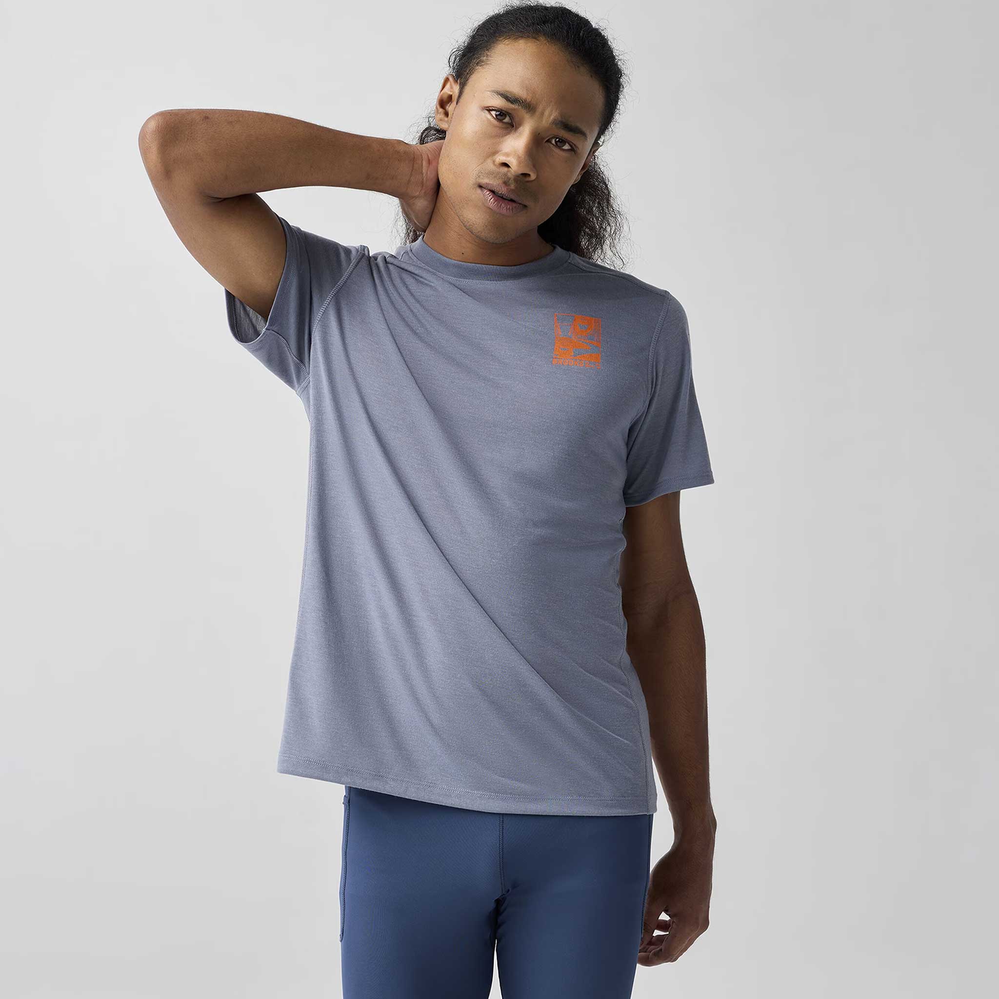 ファッションの Brooks Distance Short Sleeve 3.0 Men's – Holabird Sports トップス
