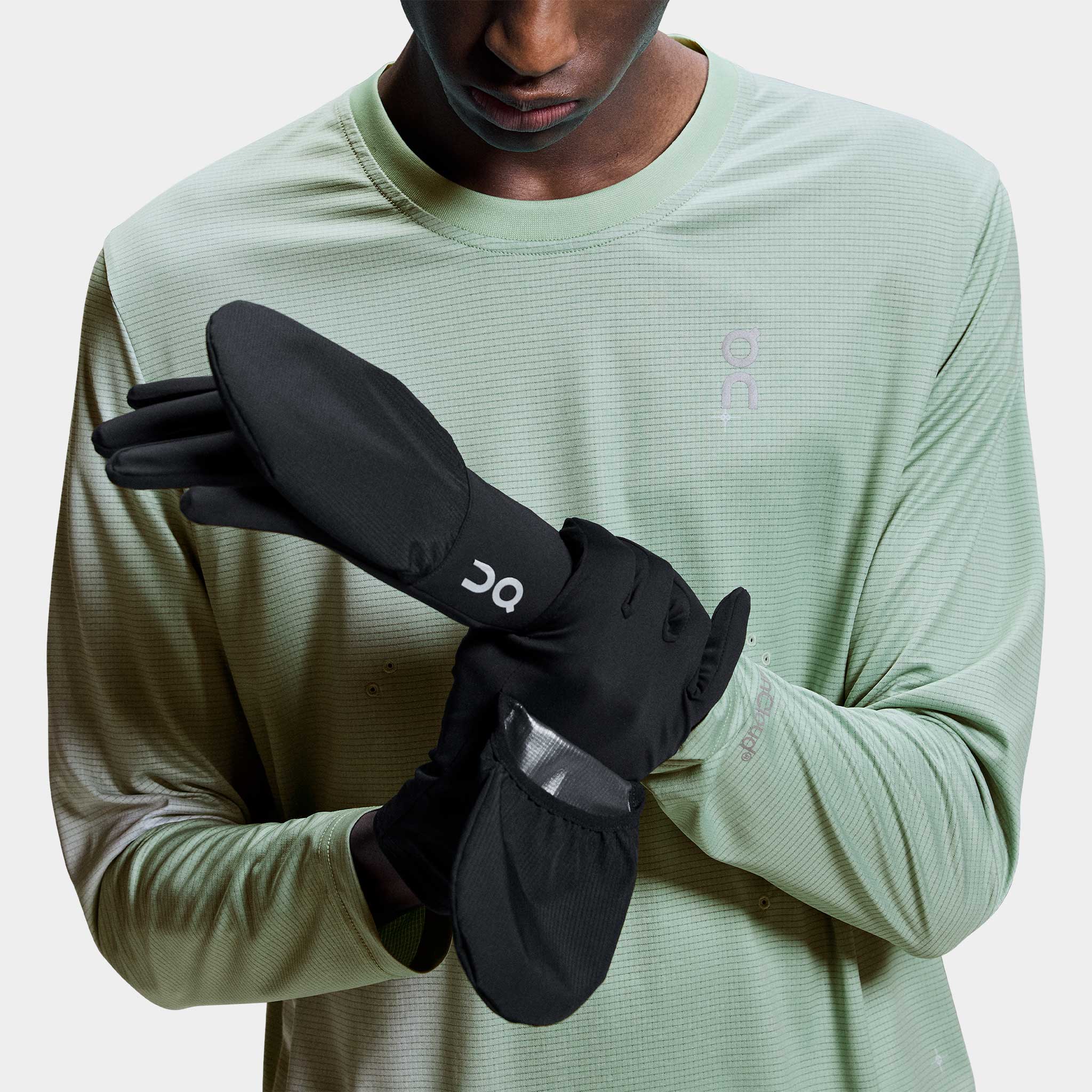On Core Glove – Holabird Sports