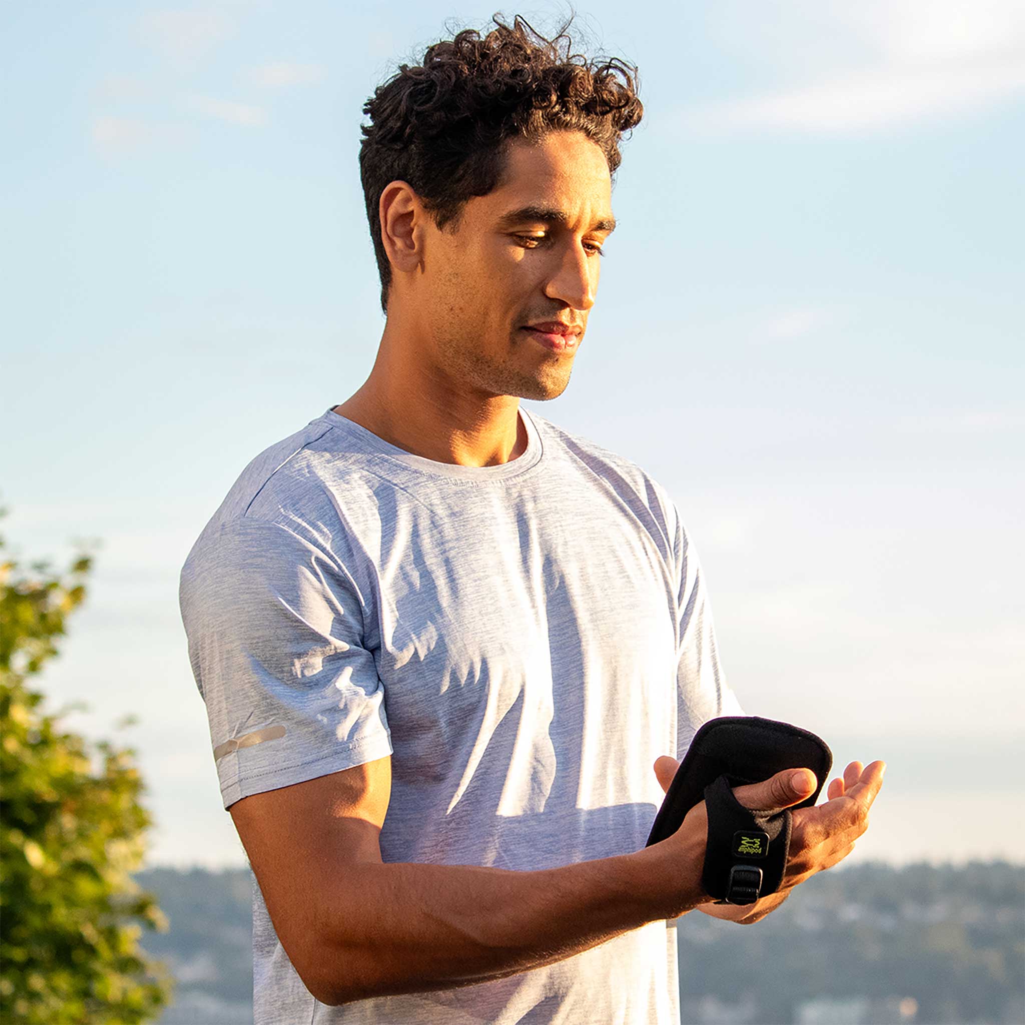 Amphipod HandPod Smartview Pouch Plus