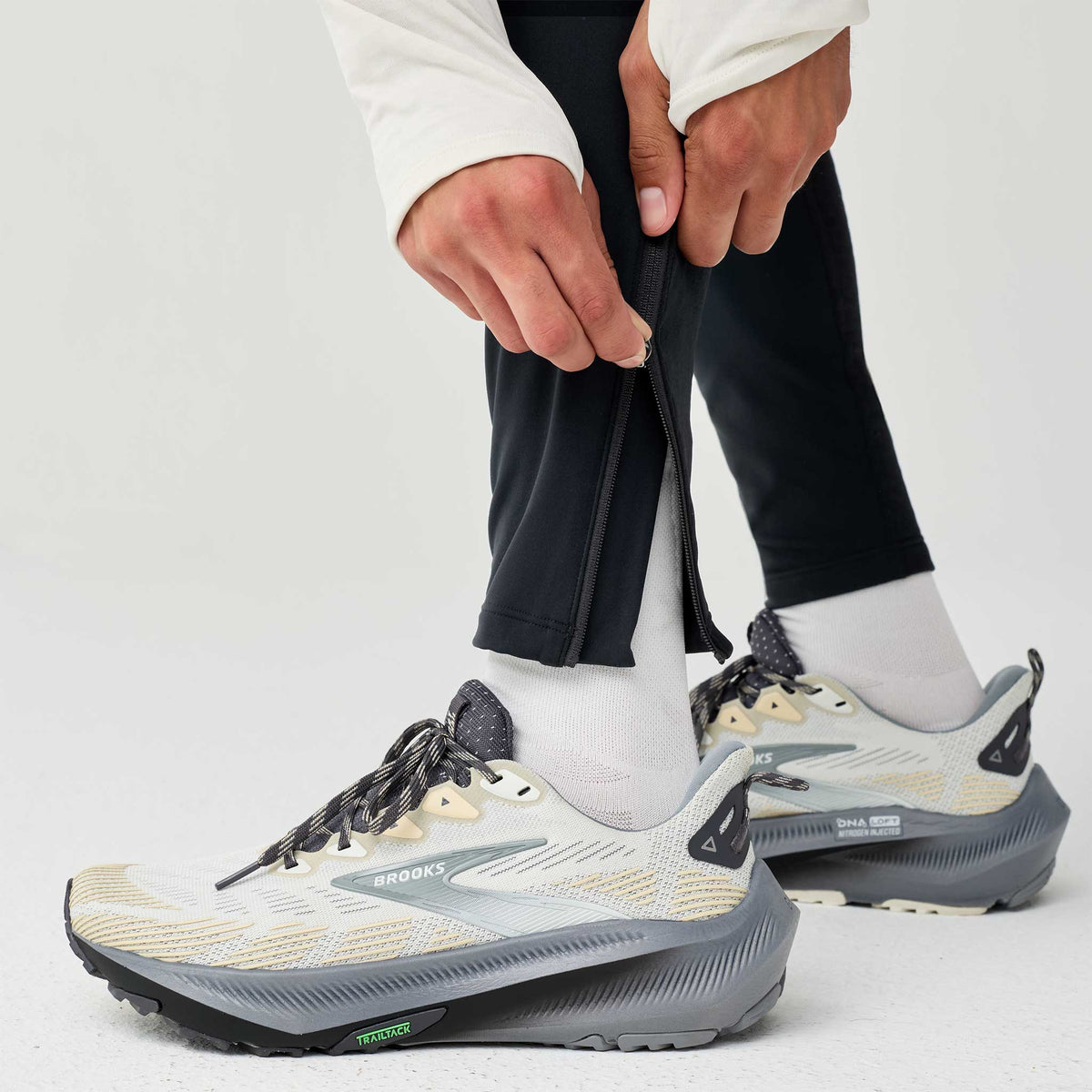 Brooks Momentum Thermal Tight Men's