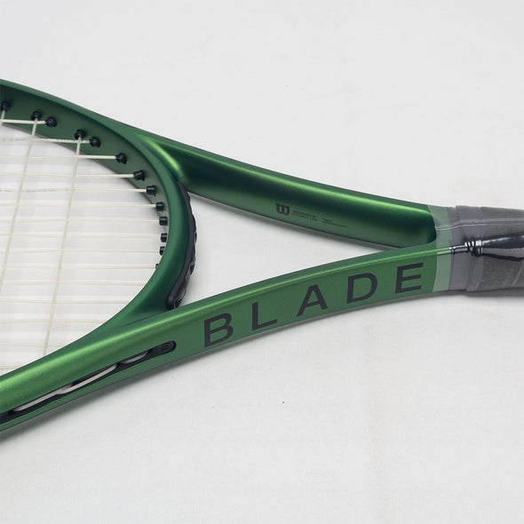 Wilson Blade 26 v8.0