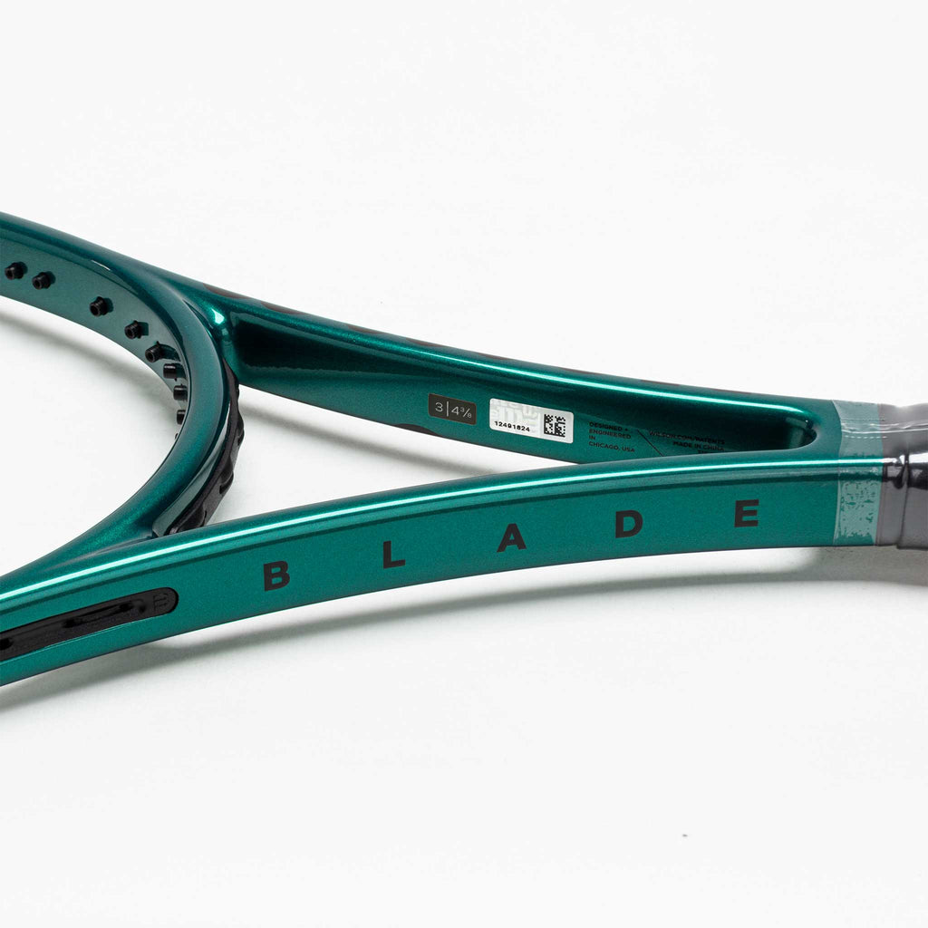 Wilson Blade Pro 98 18x20 v9 – Holabird Sports