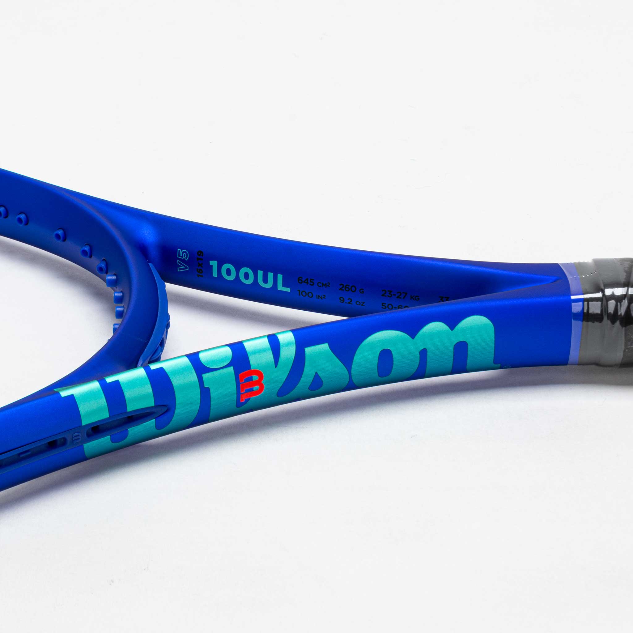 Raquette de tennis cordée adulte ULTRA 100UL V4 Bleu et noir Raquette de tennis cordée adulte ULTRA 100UL V4 Bleu et noir