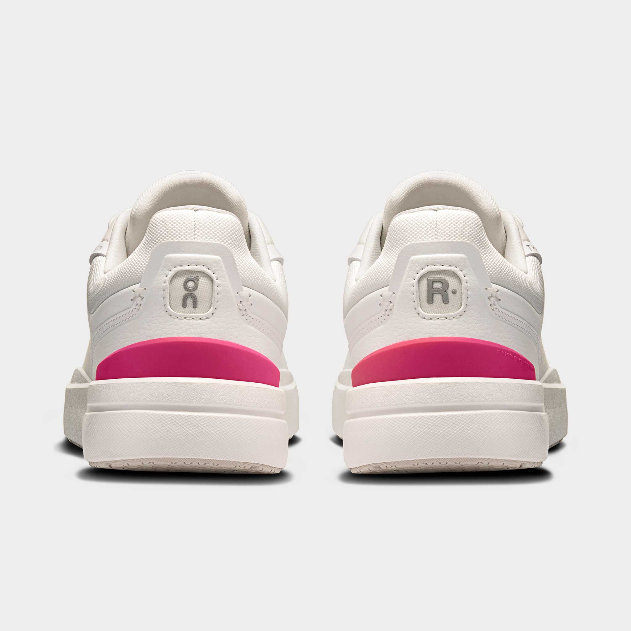 On The Roger Advantage Women's White/Pink