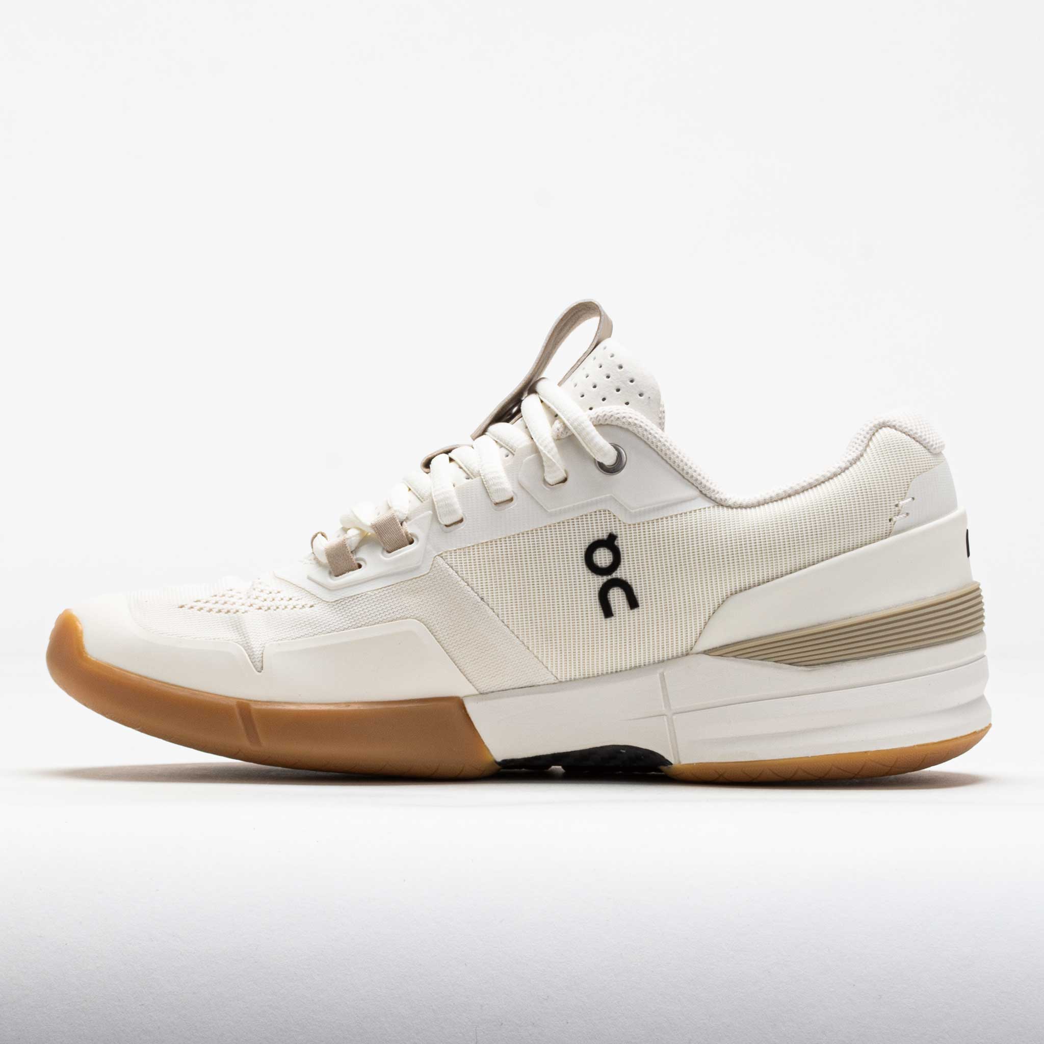 On The Roger Pro Women's Ivory/Ivory – Holabird Sports