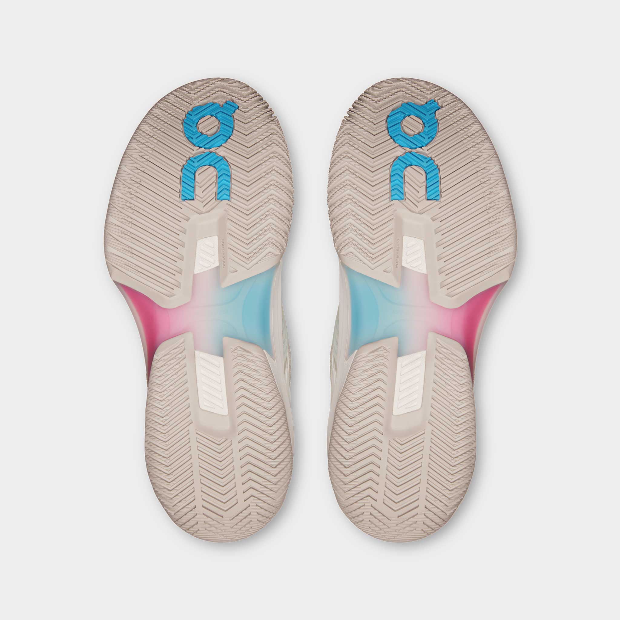 On The Roger Pro Fire Men's White/Pink