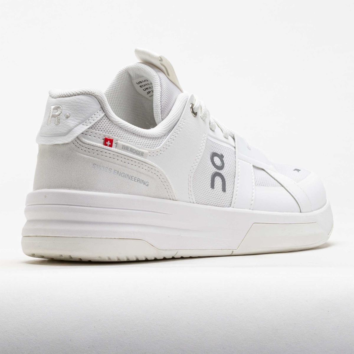 On The Roger Clubhouse Pro 2 Women's White/Ivory