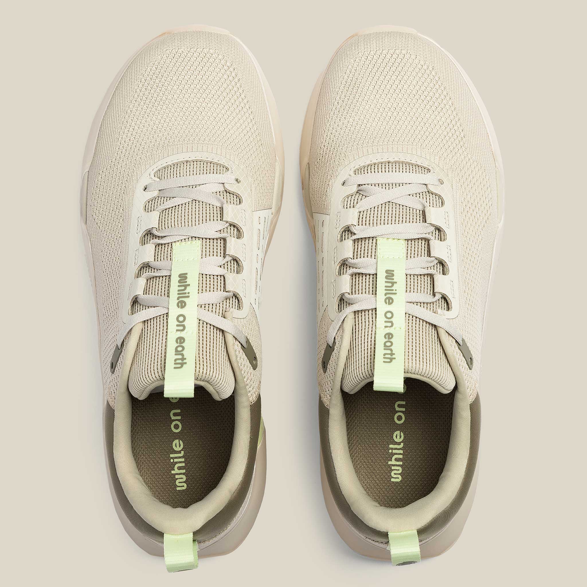 while on earth Move Trainer Unisex