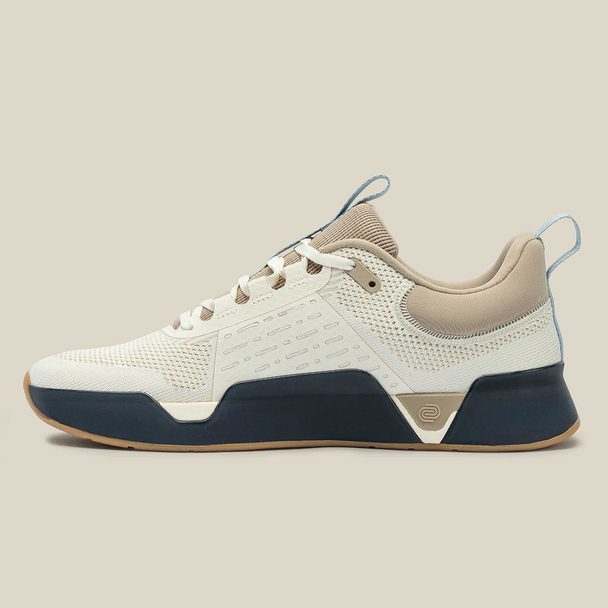 while on earth Move Trainer Unisex