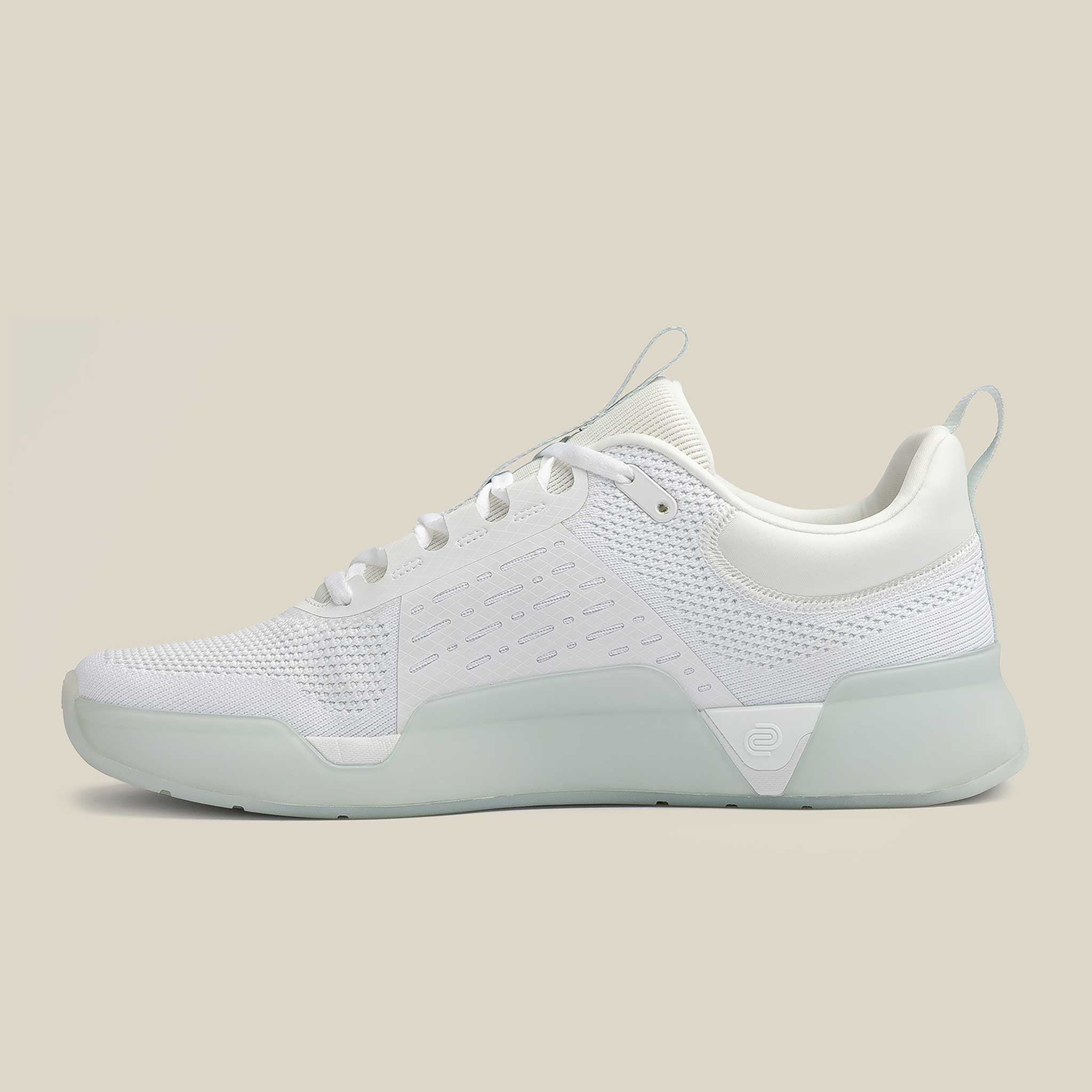 while on earth Move Trainer Unisex