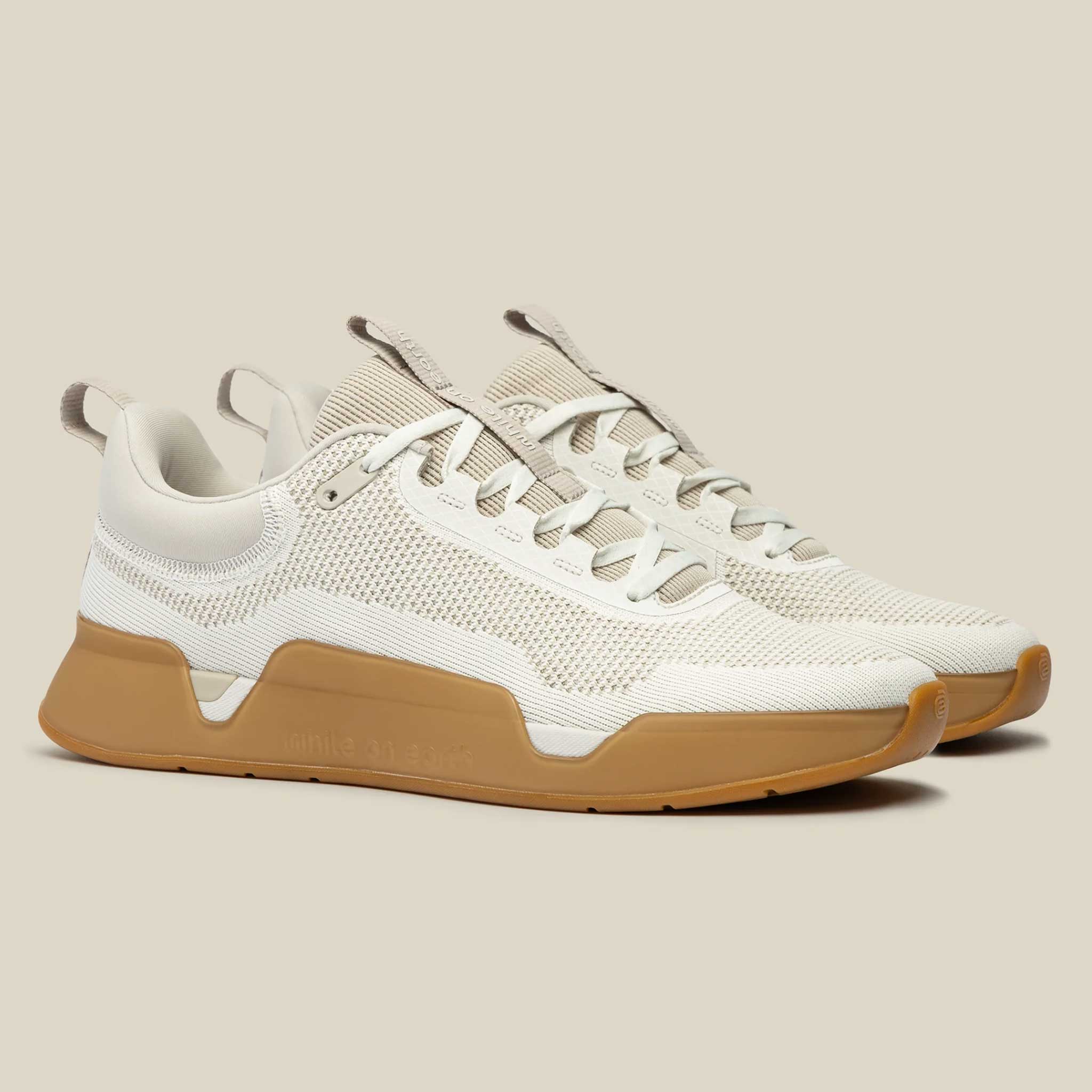 while on earth Move Trainer Unisex Sand/Gum