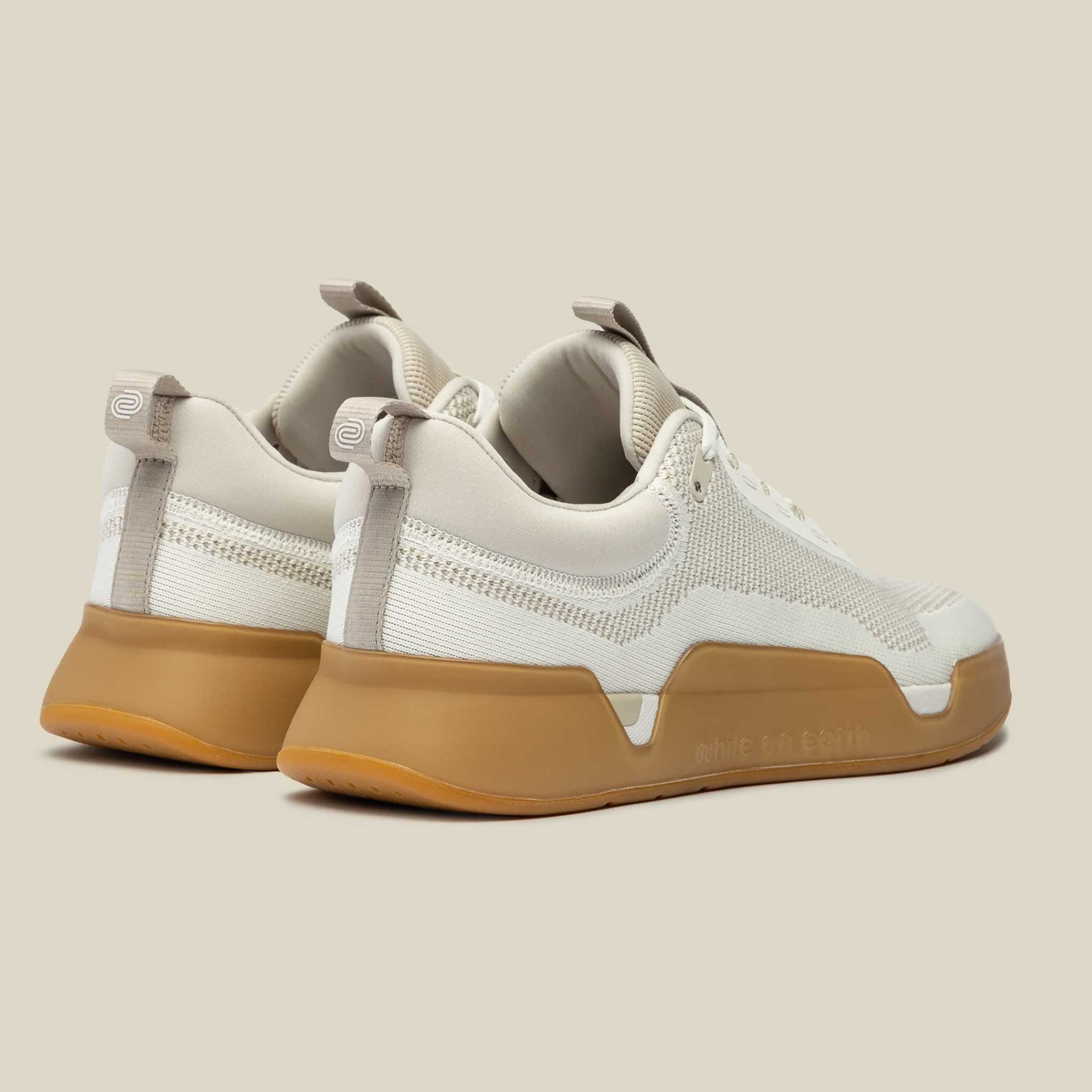 while on earth Move Trainer Unisex Sand/Gum