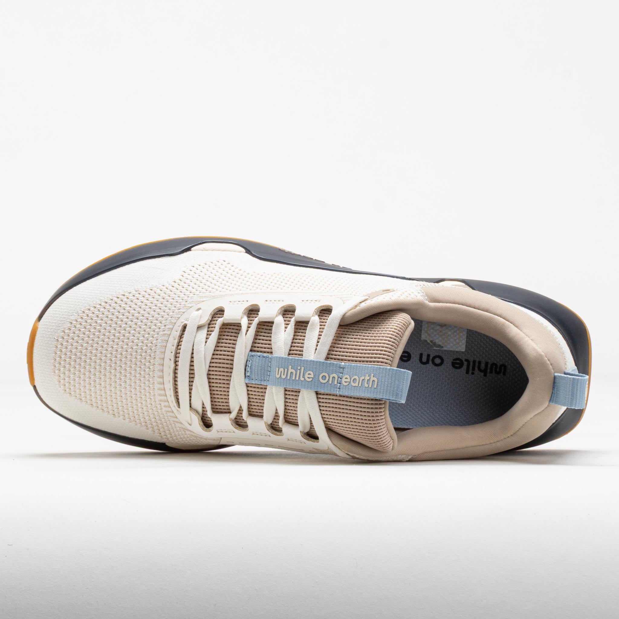 while on earth Move Trainer Unisex Wheat/Midnight