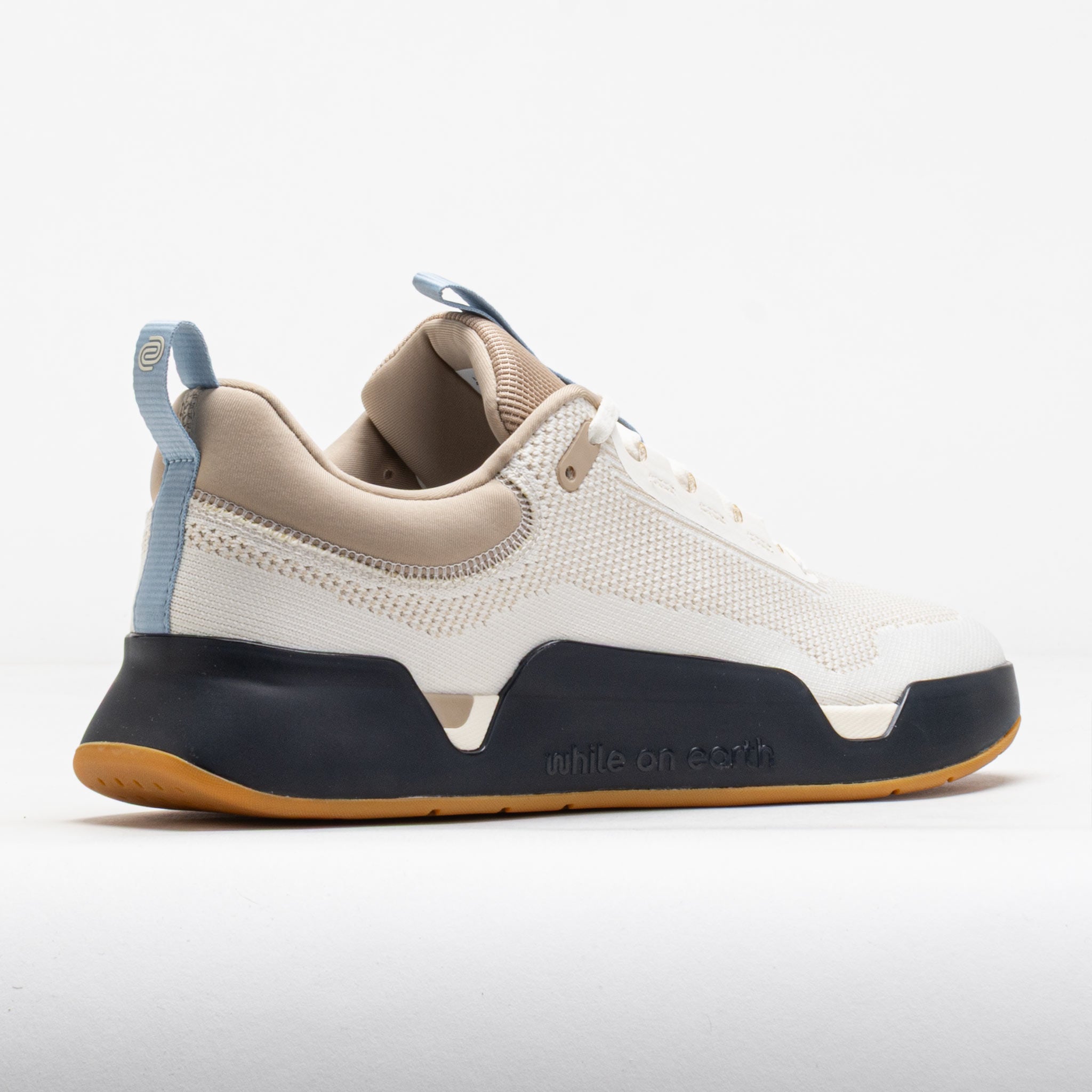 while on earth Move Trainer Unisex Wheat/Midnight