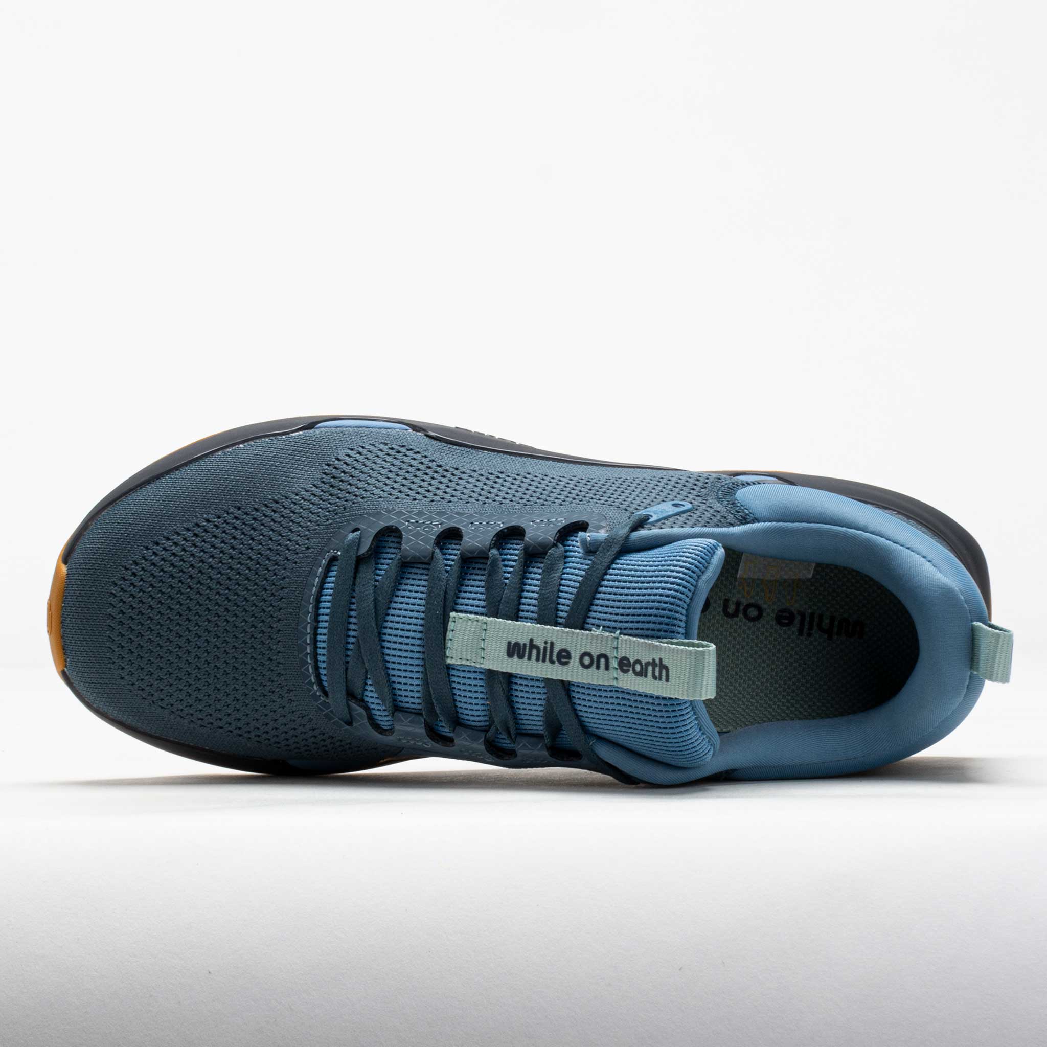 while on earth Move Trainer Unisex Swell/Midnight
