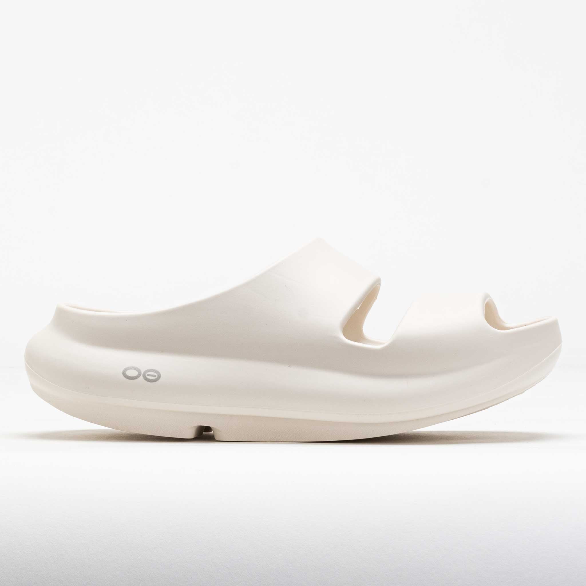 OOFOS OOyea Women's Chalk