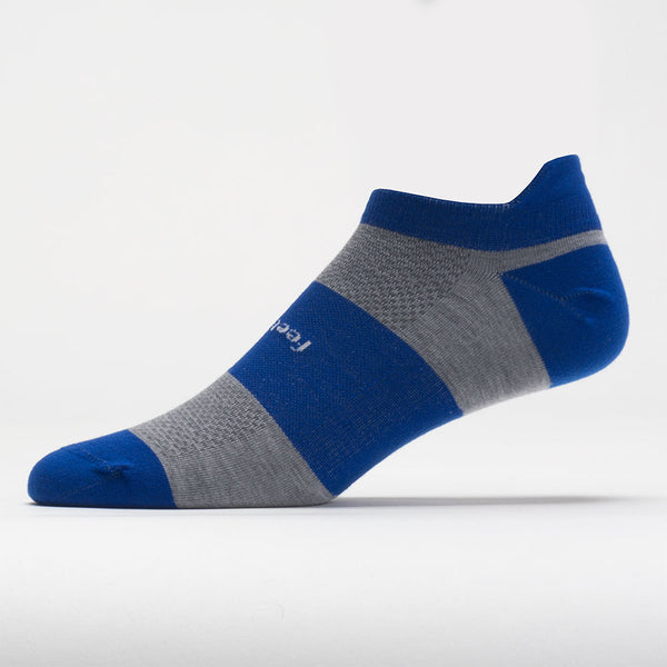 Feetures High Performance Ultra Light Cushion No Show Tab Socks