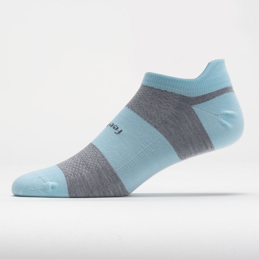 Feetures High Performance Ultra Light Cushion No Show Tab Socks