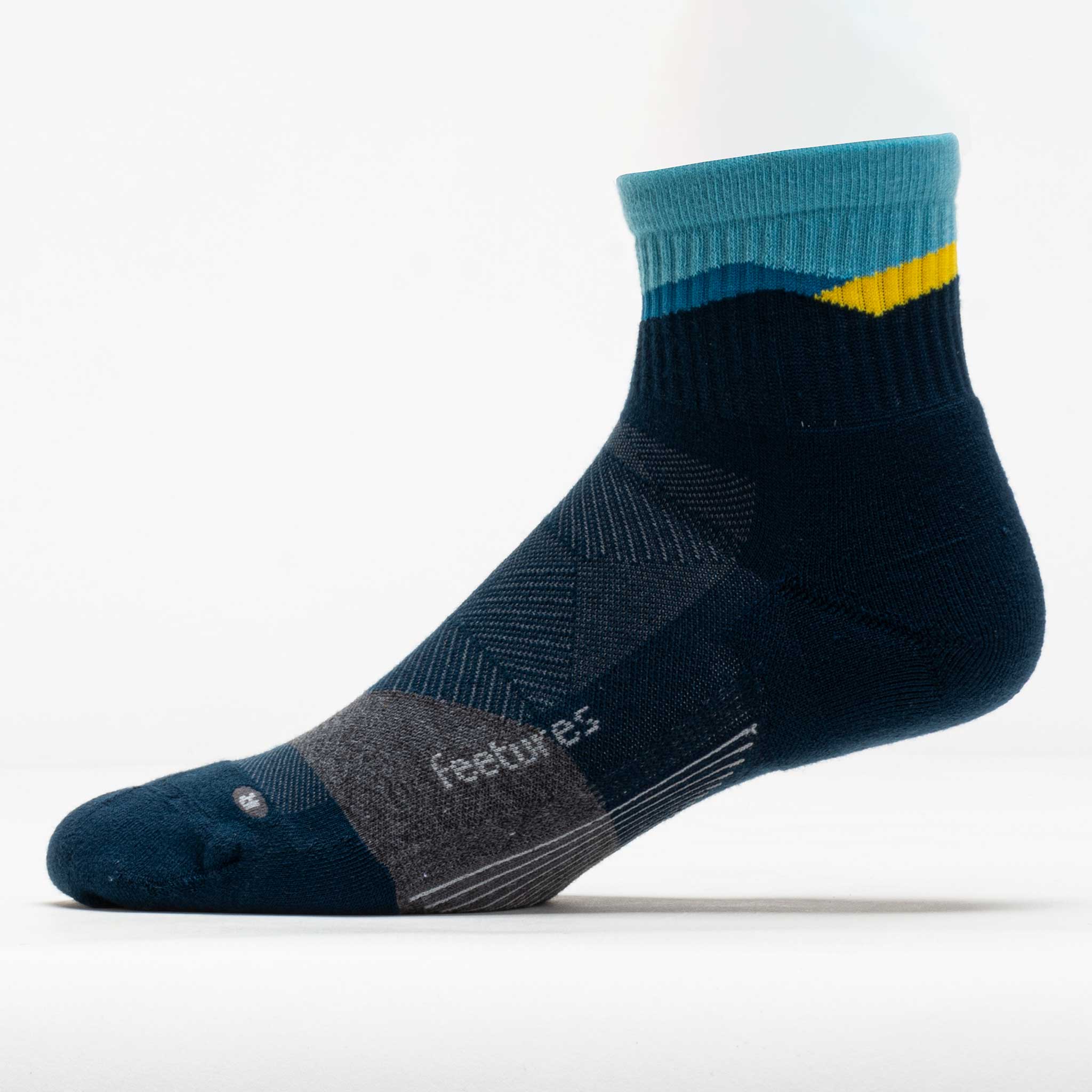 Feetures Elite Trail Quarter Max Cushion Socks