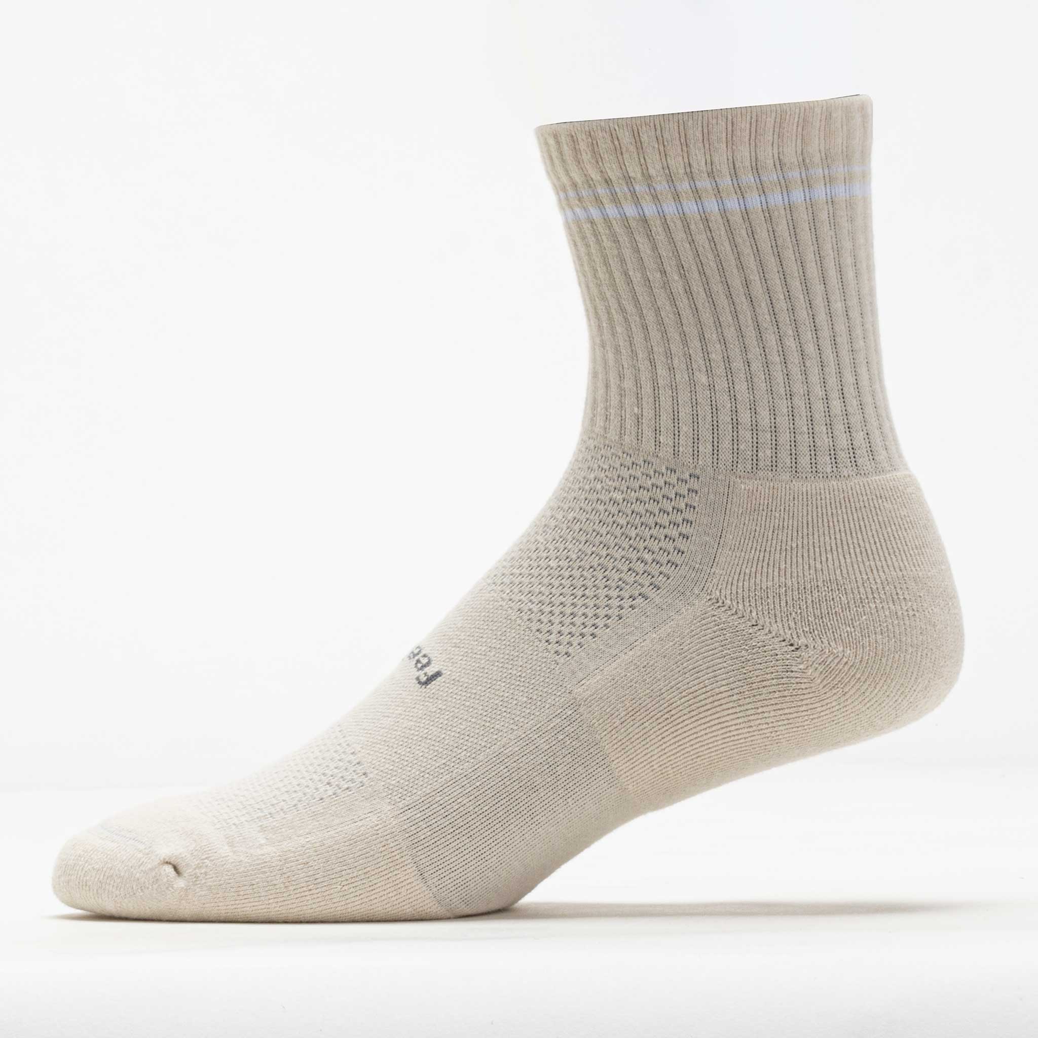 Feetures High Performance Max Cushion Quarter Tall Sock